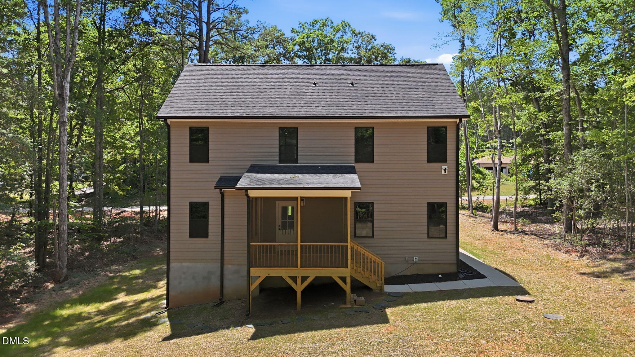 main property photo 34