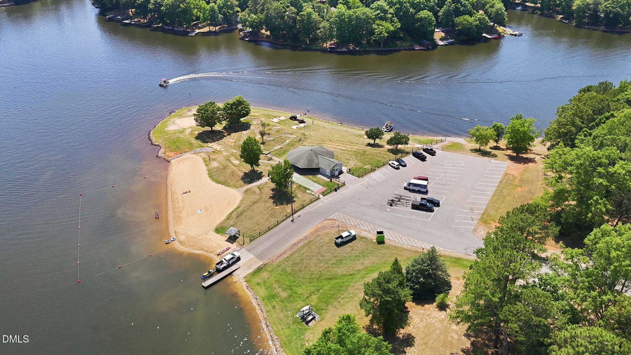 main property photo 44