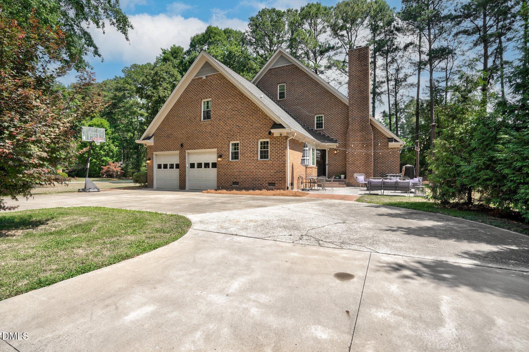 main property photo 43