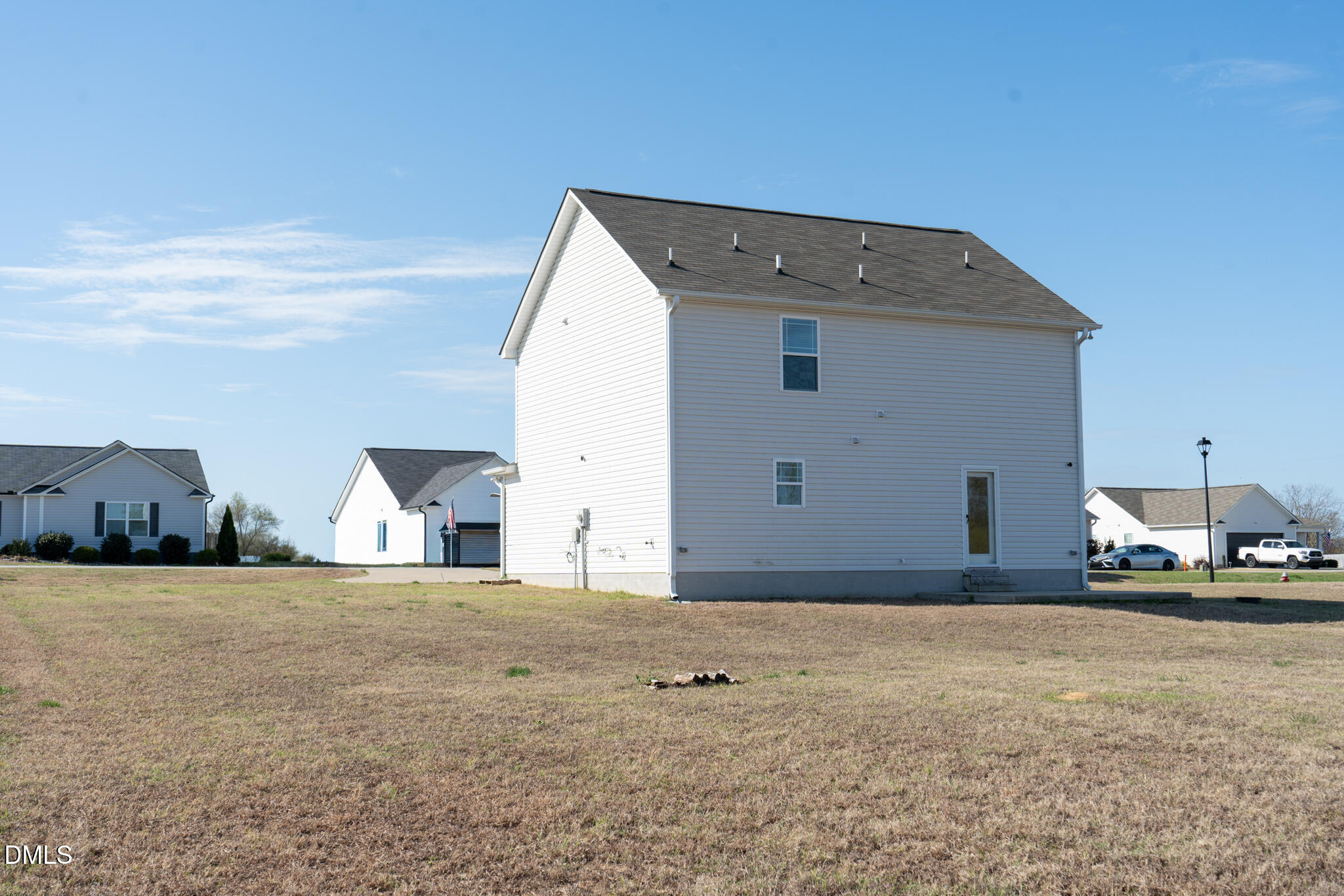 main property photo 18