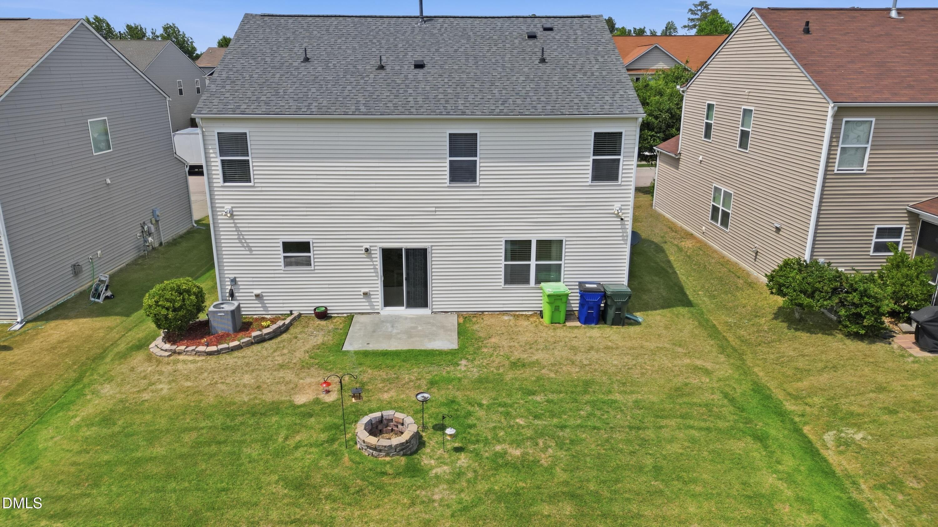 main property photo 30