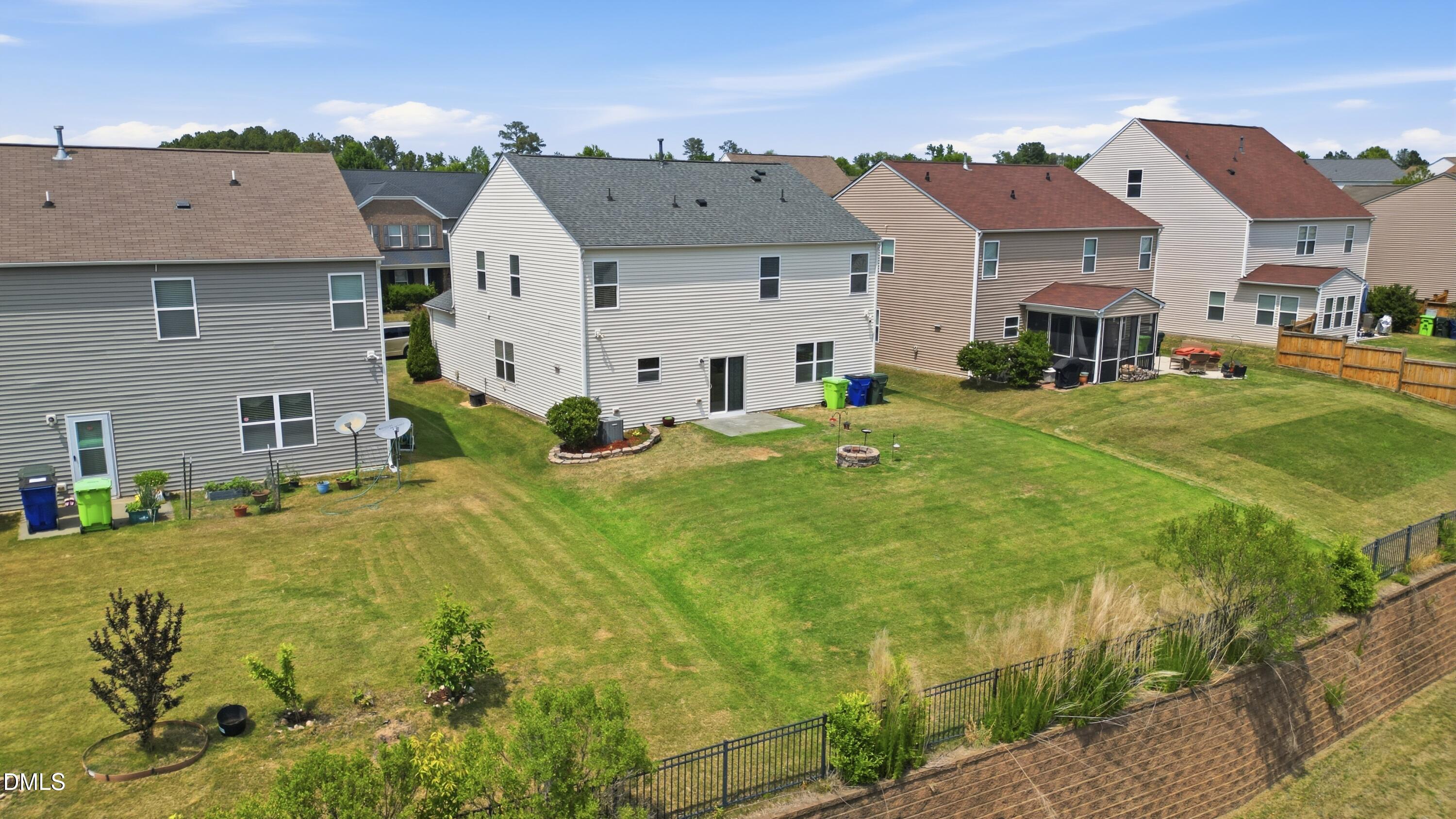 main property photo 31