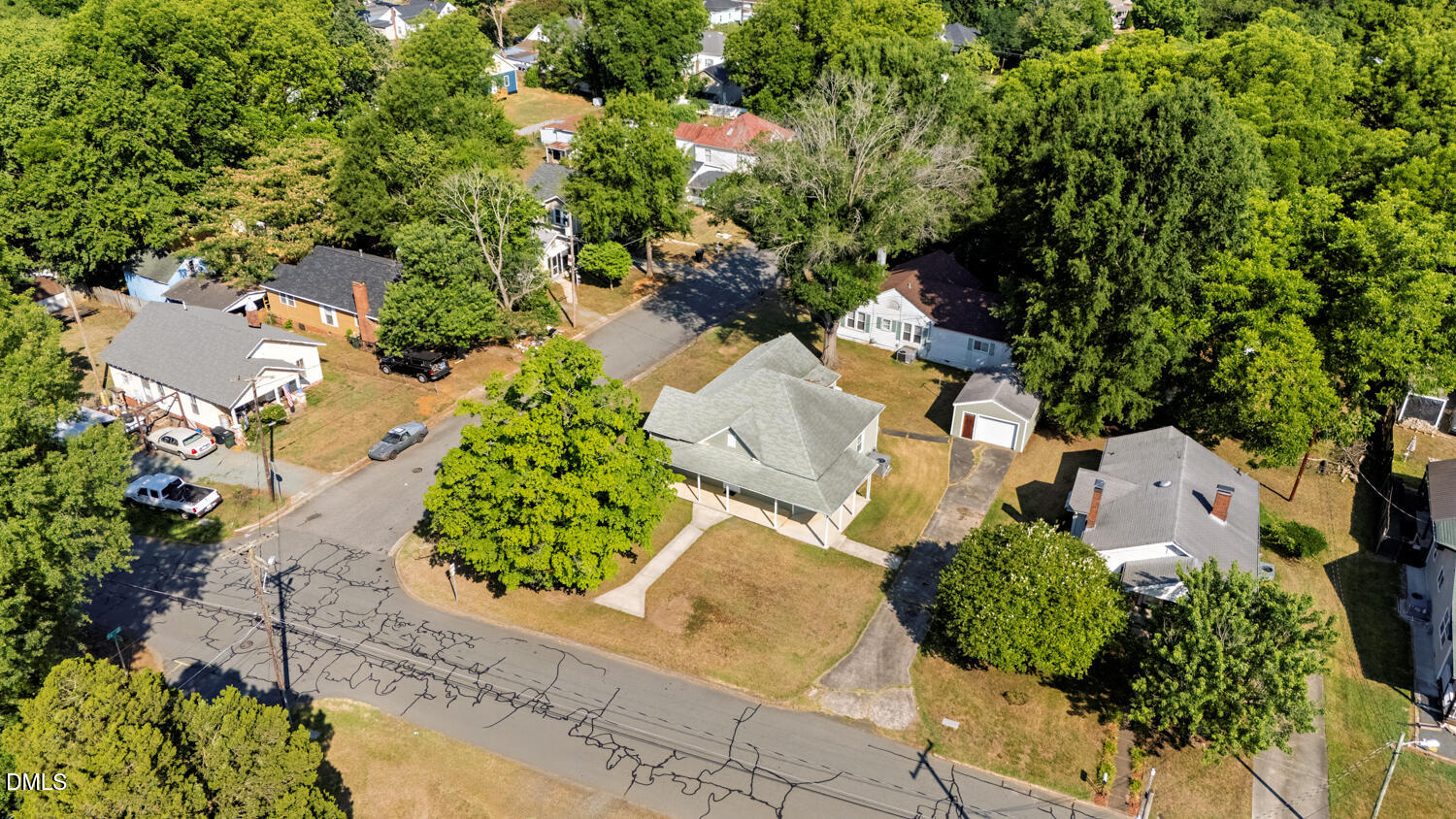 main property photo 13