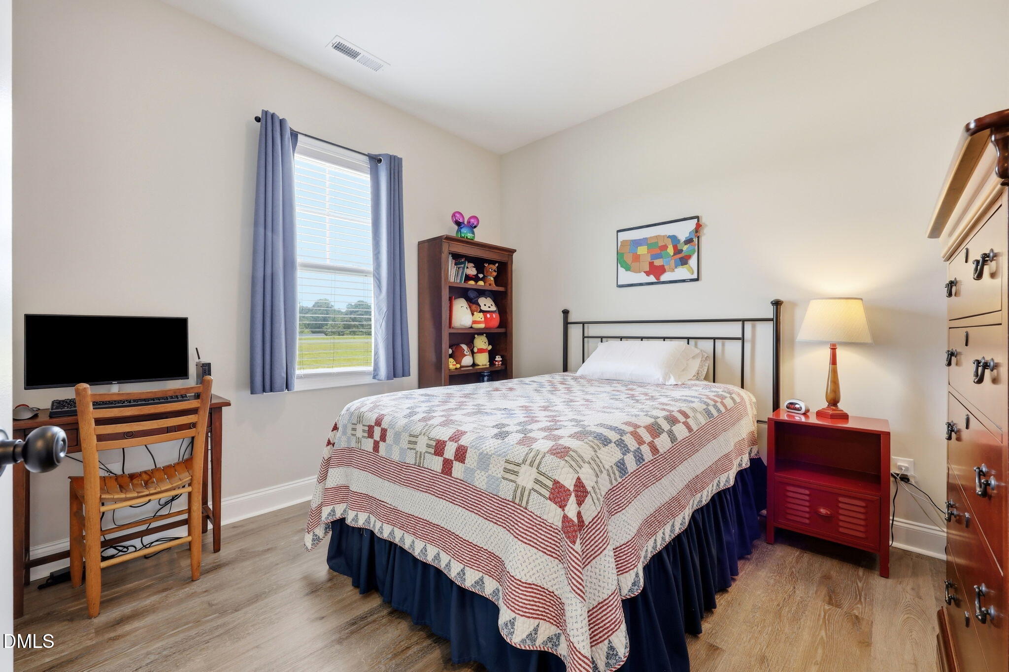 main property photo 25