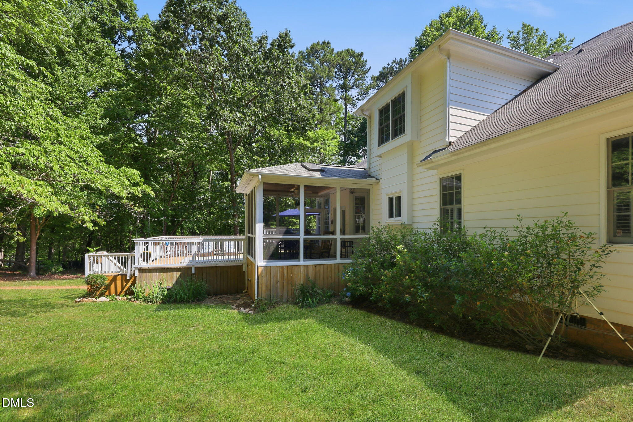 main property photo 44