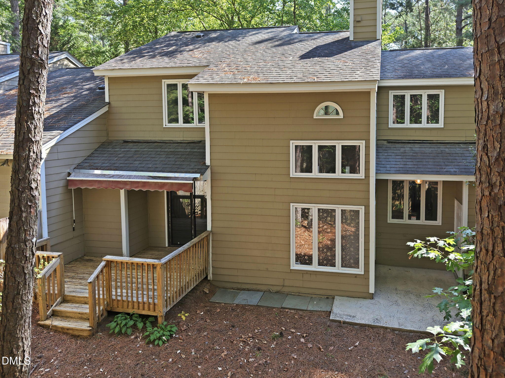 main property photo 20