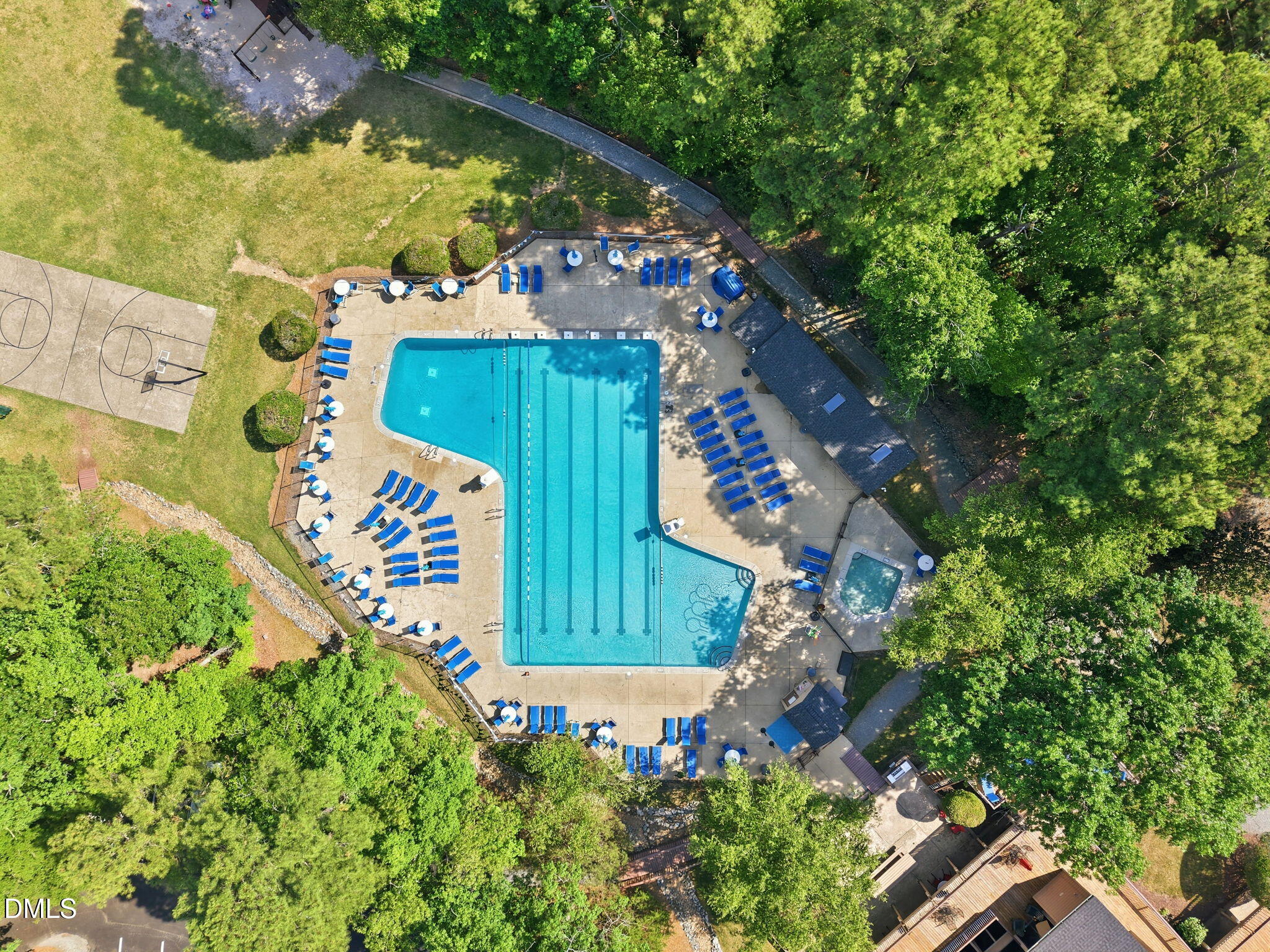 main property photo 27