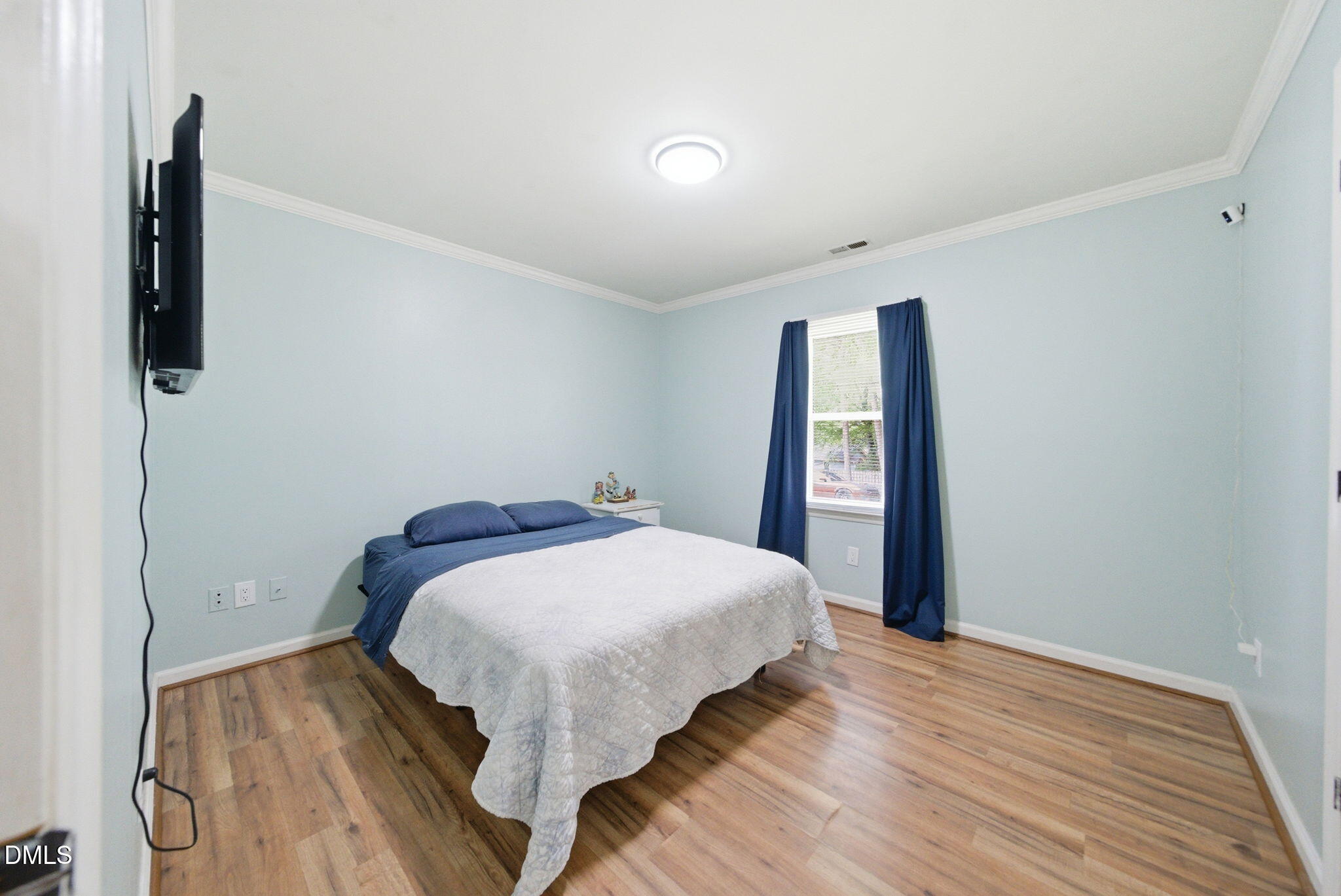 main property photo 19