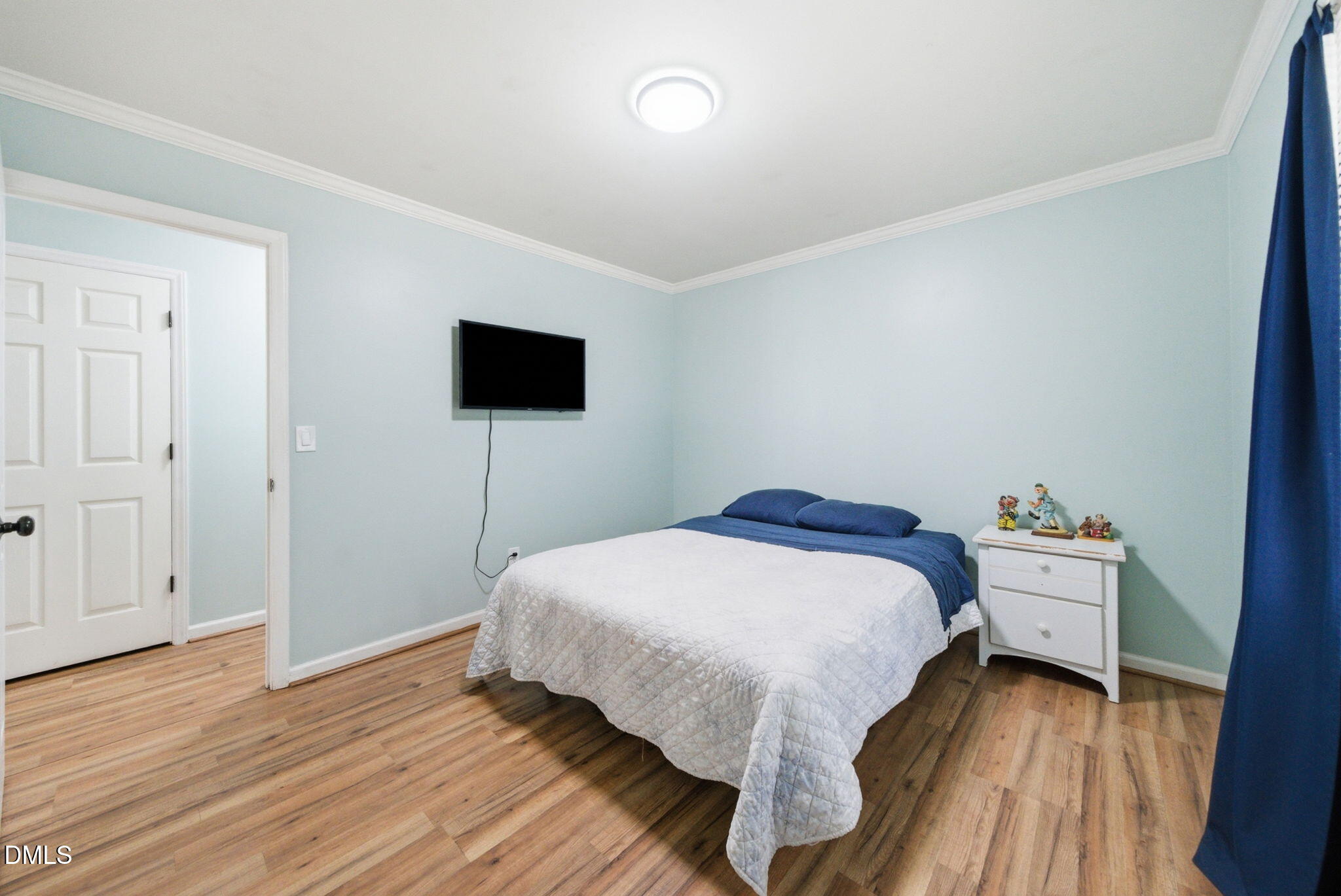 main property photo 20