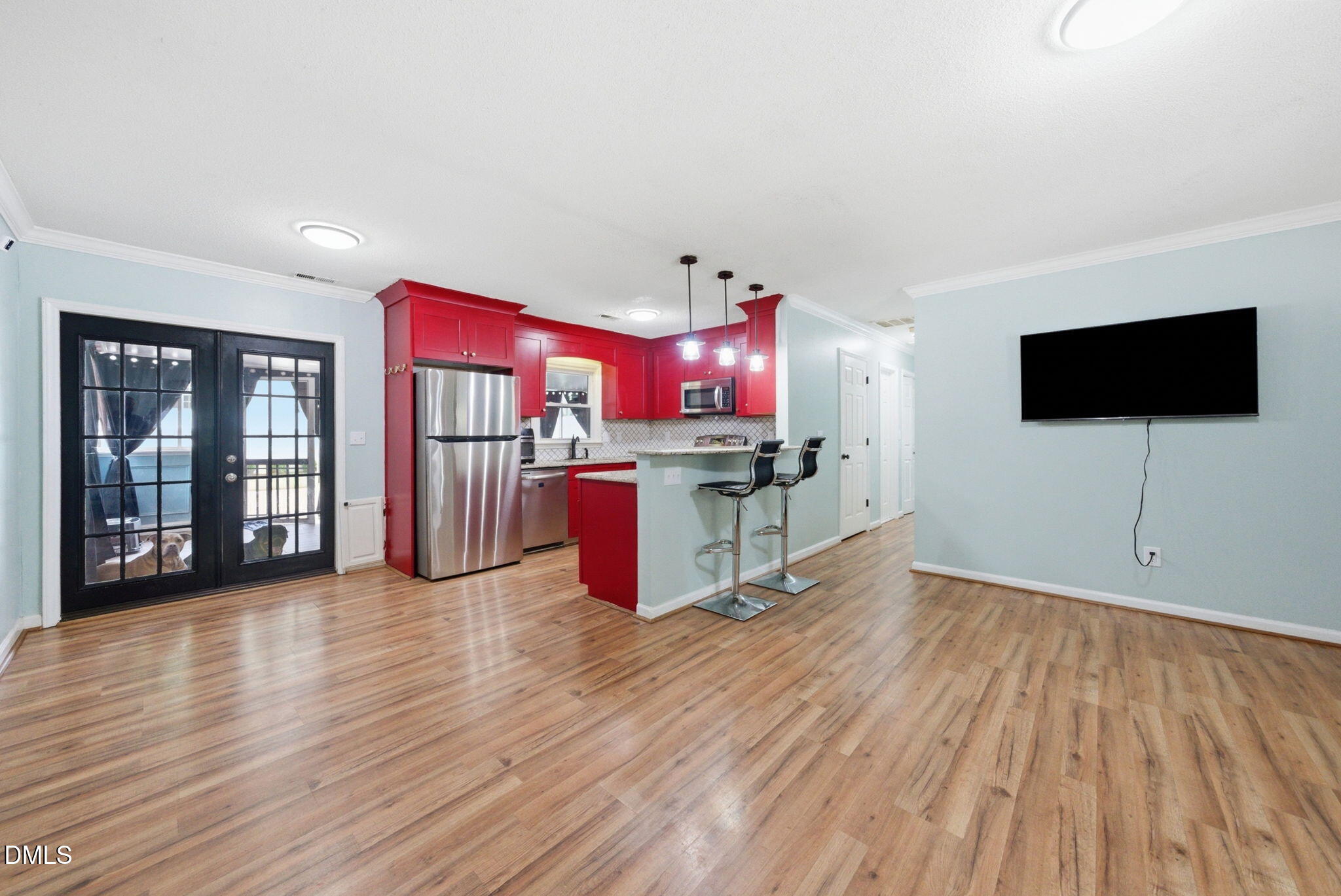 main property photo 23