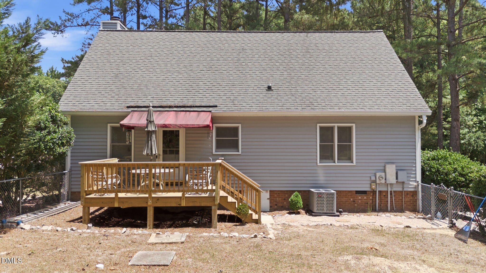 main property photo 24