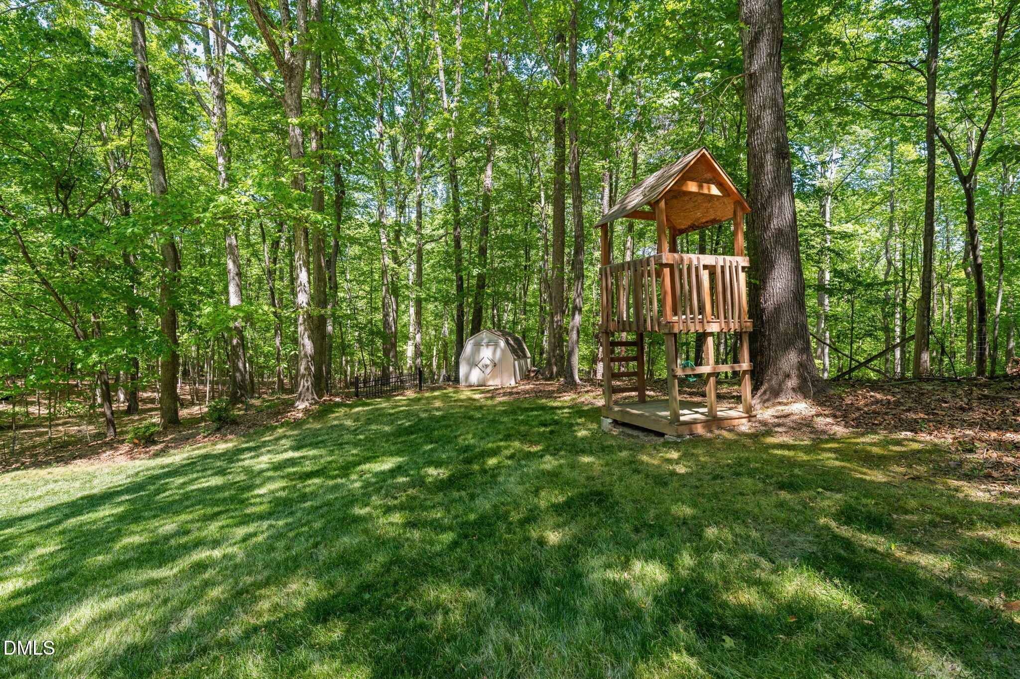 main property photo 50