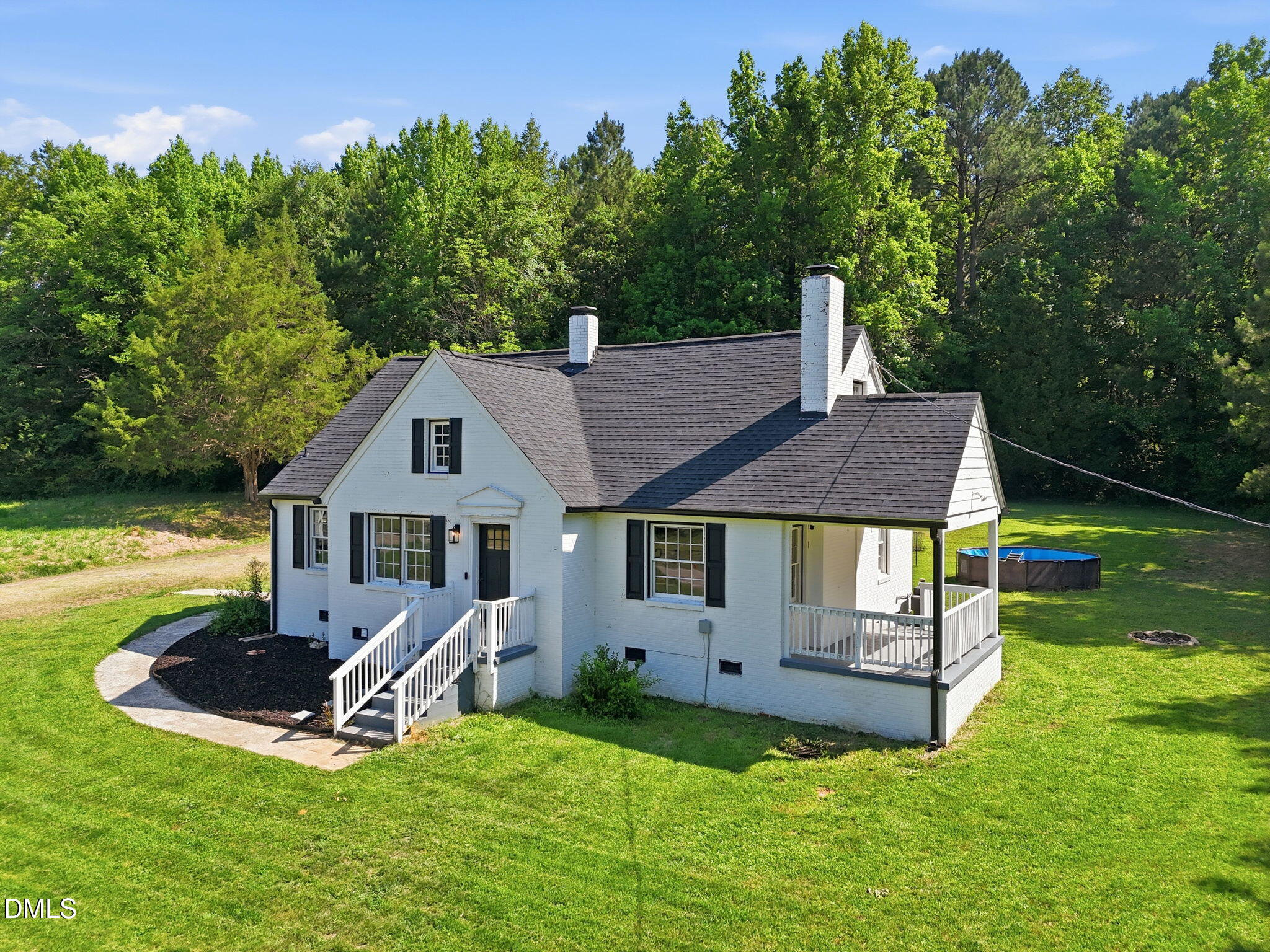 main property photo 31