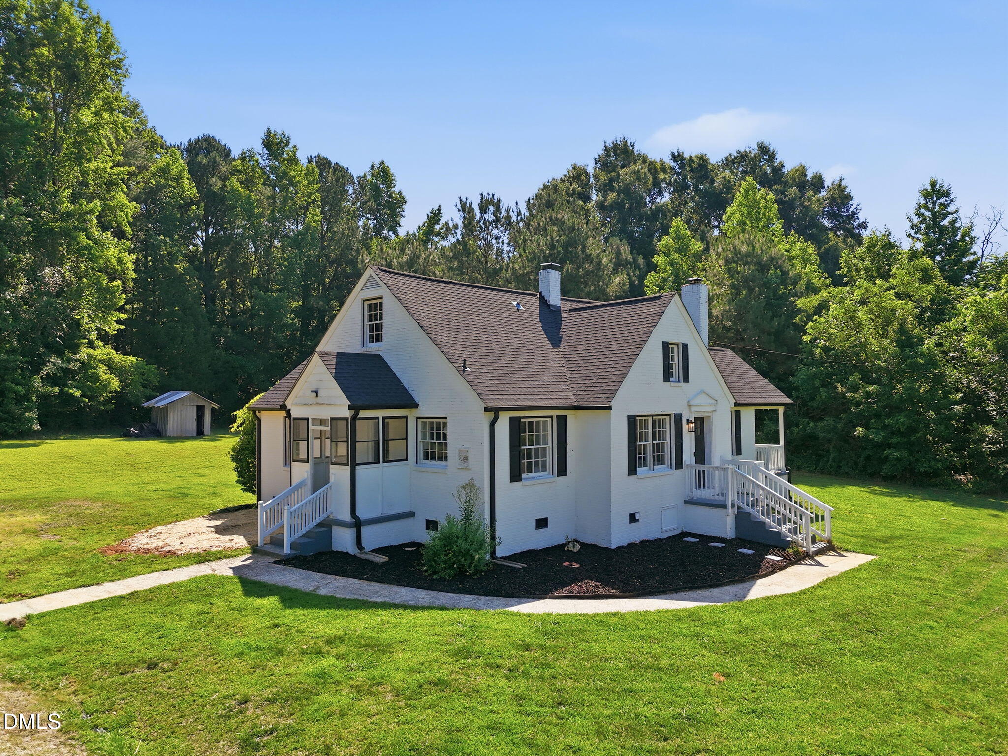 main property photo 33