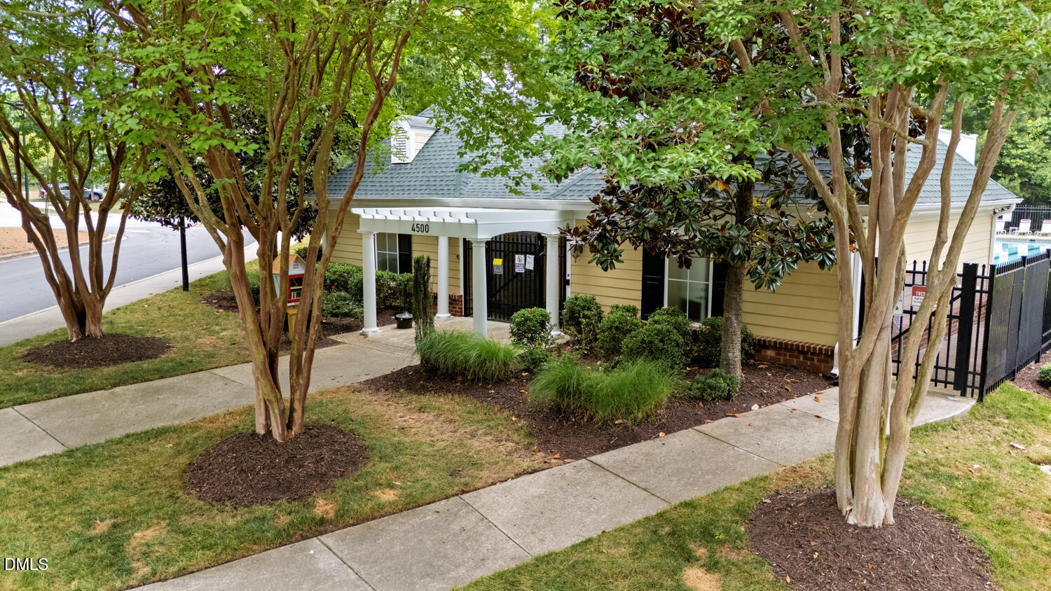 main property photo 43