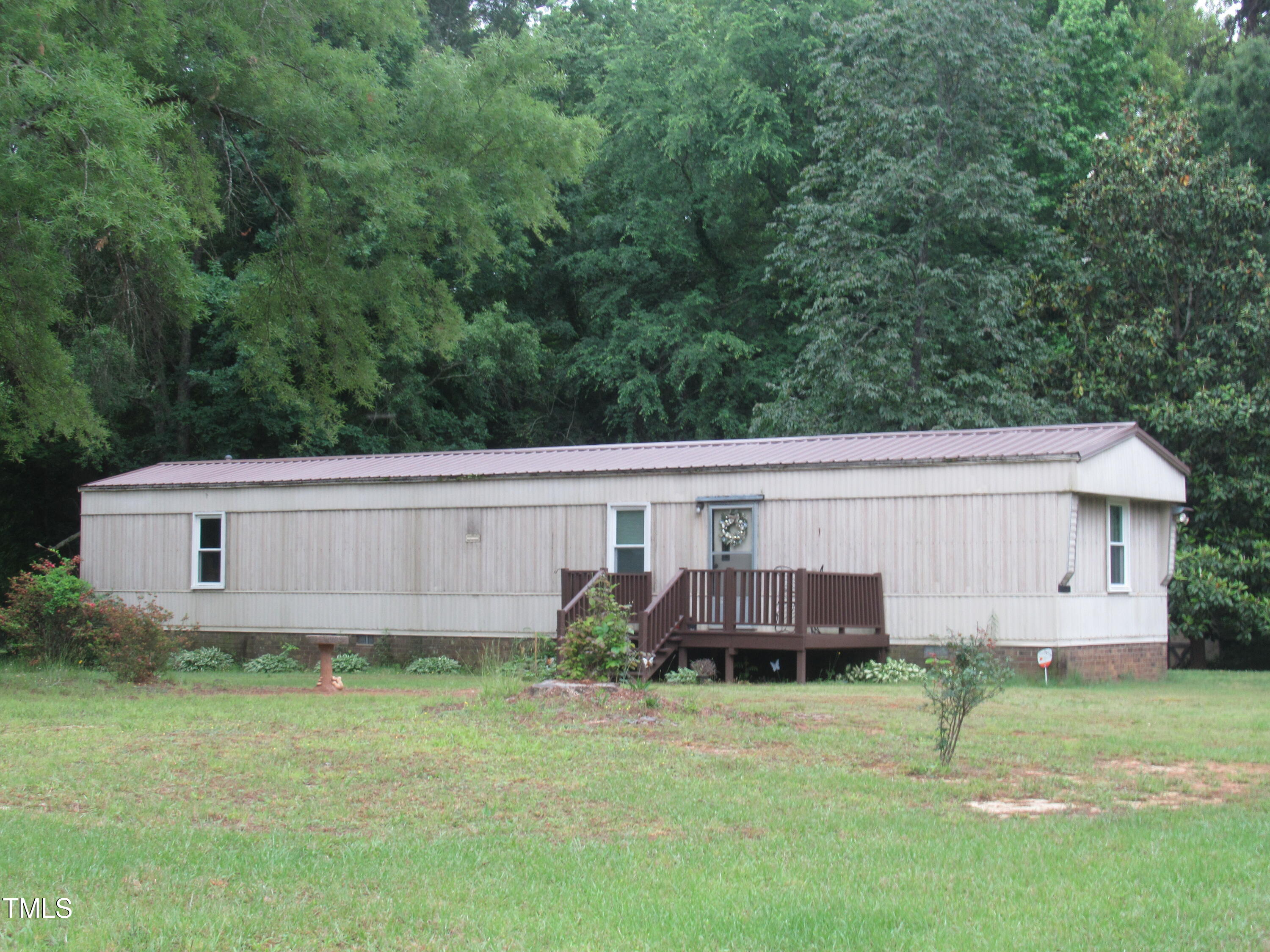 main property photo 3