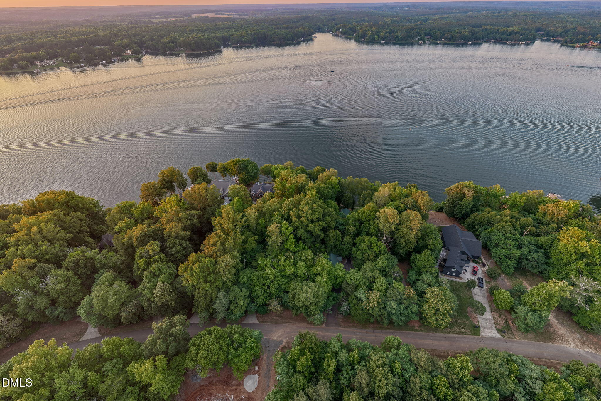 main property photo 25