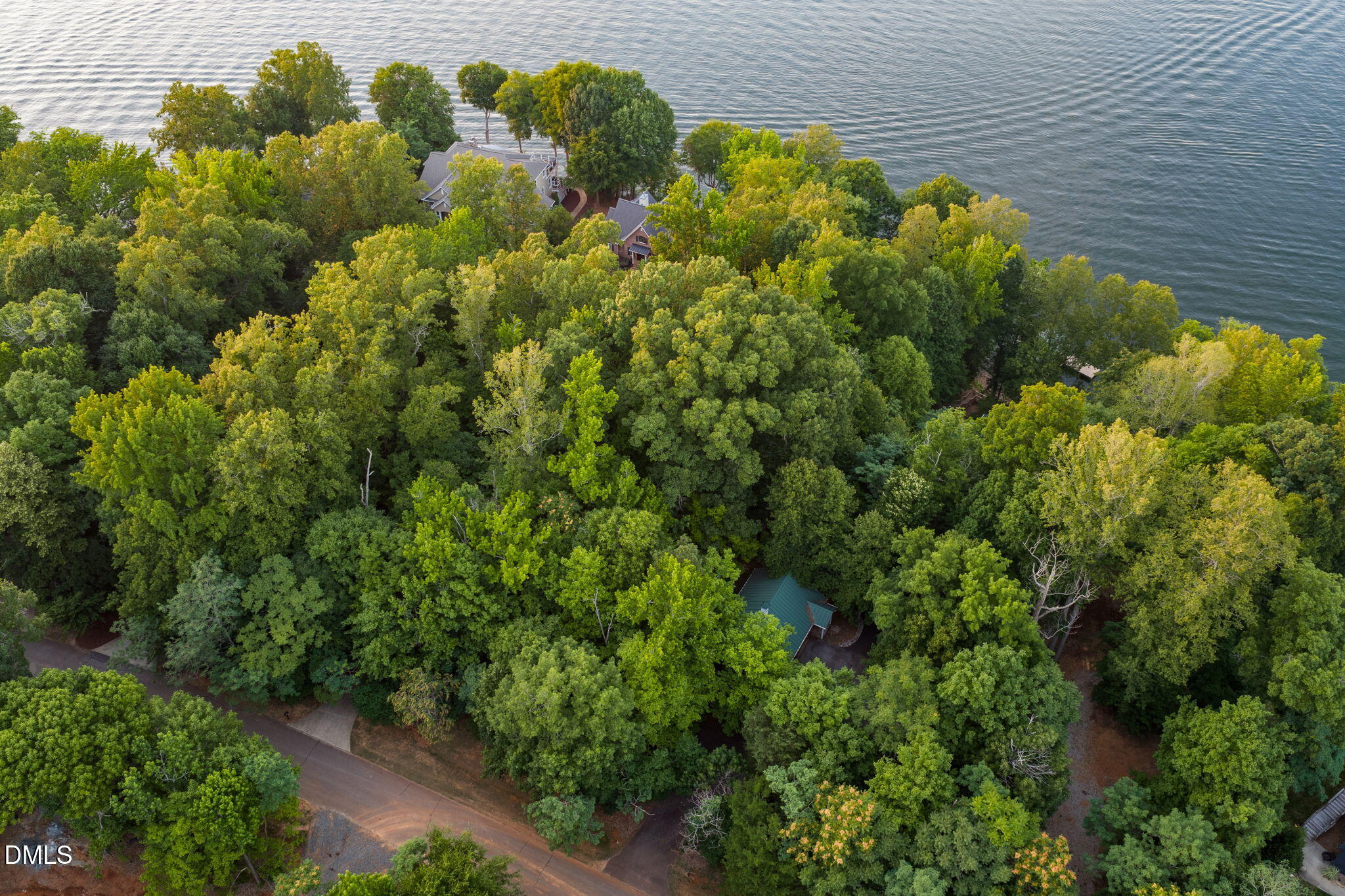 main property photo 27