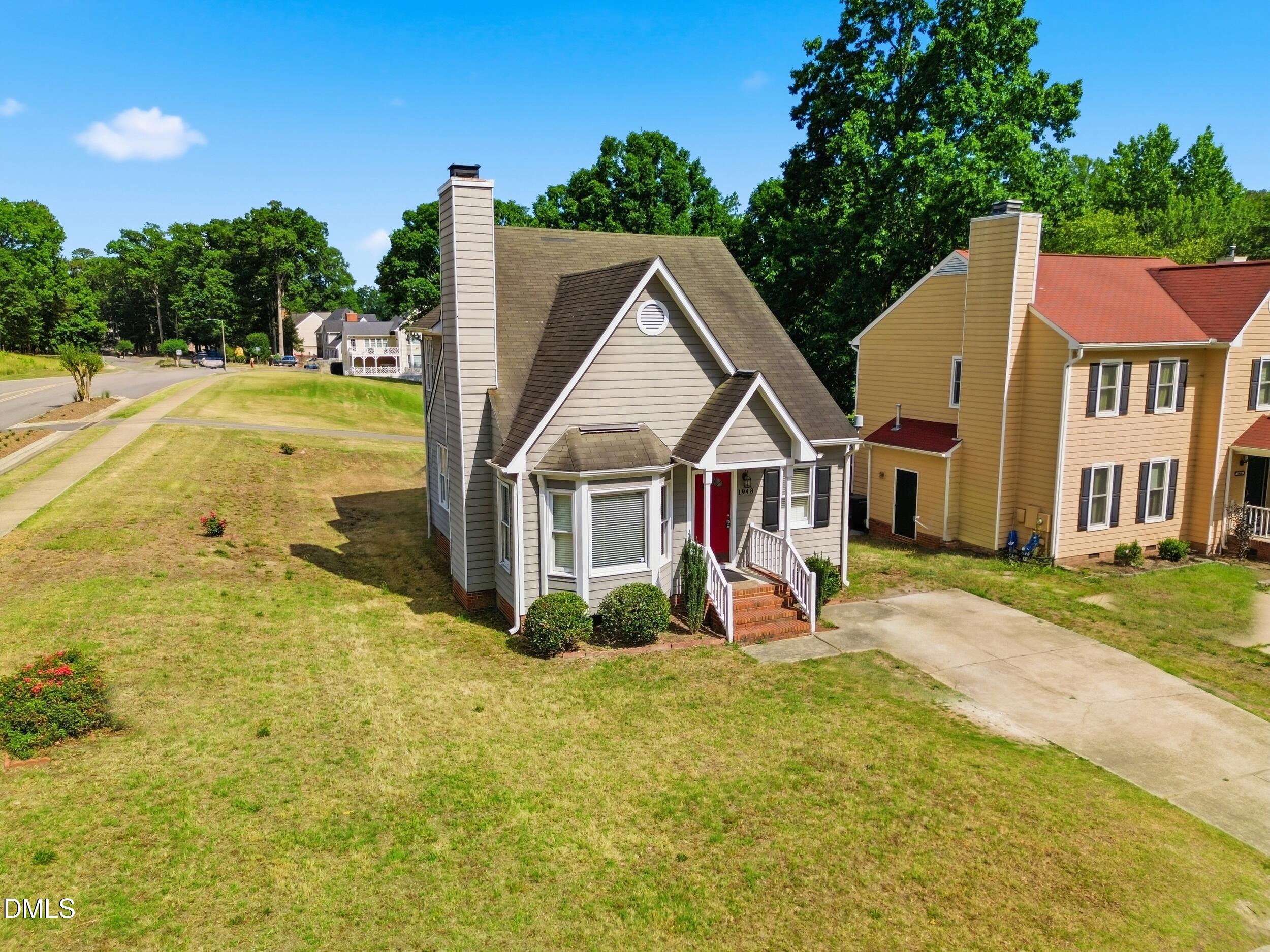 main property photo 33