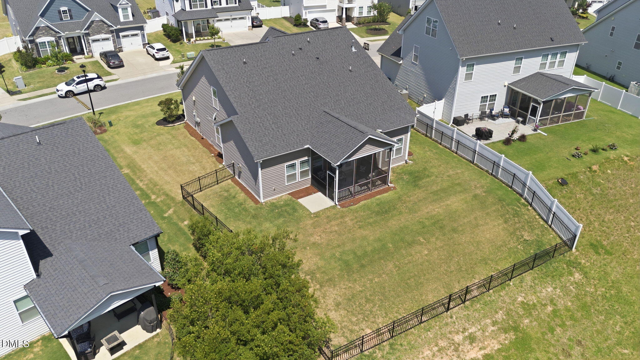 main property photo 39