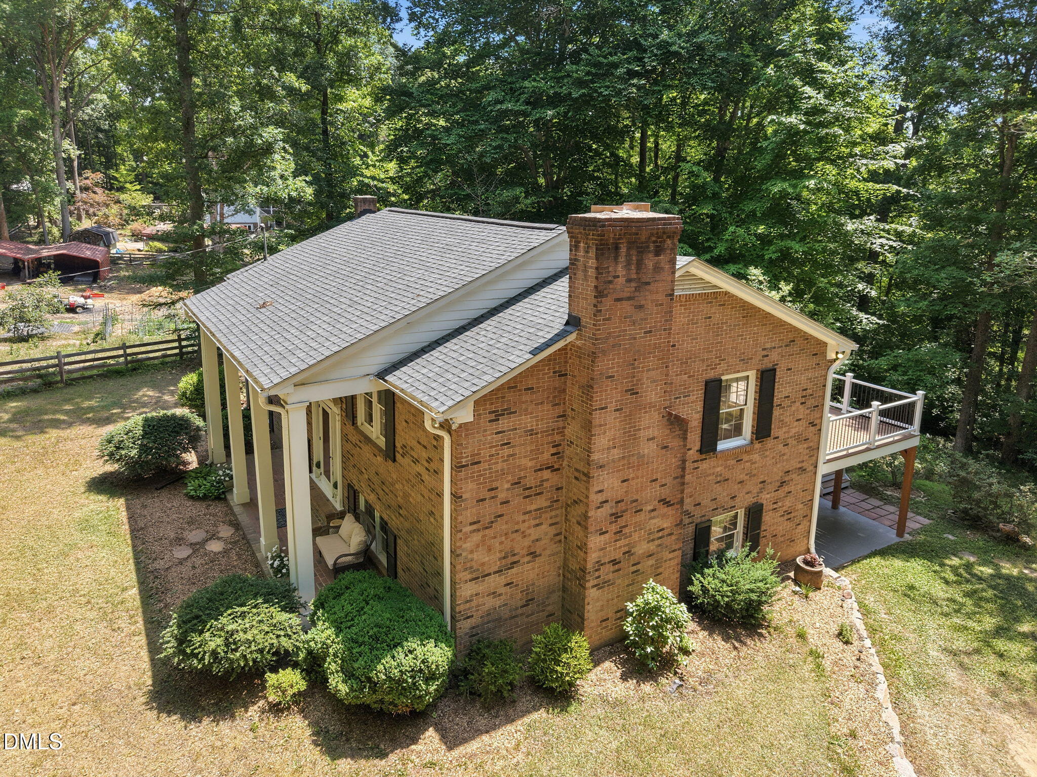 main property photo 4