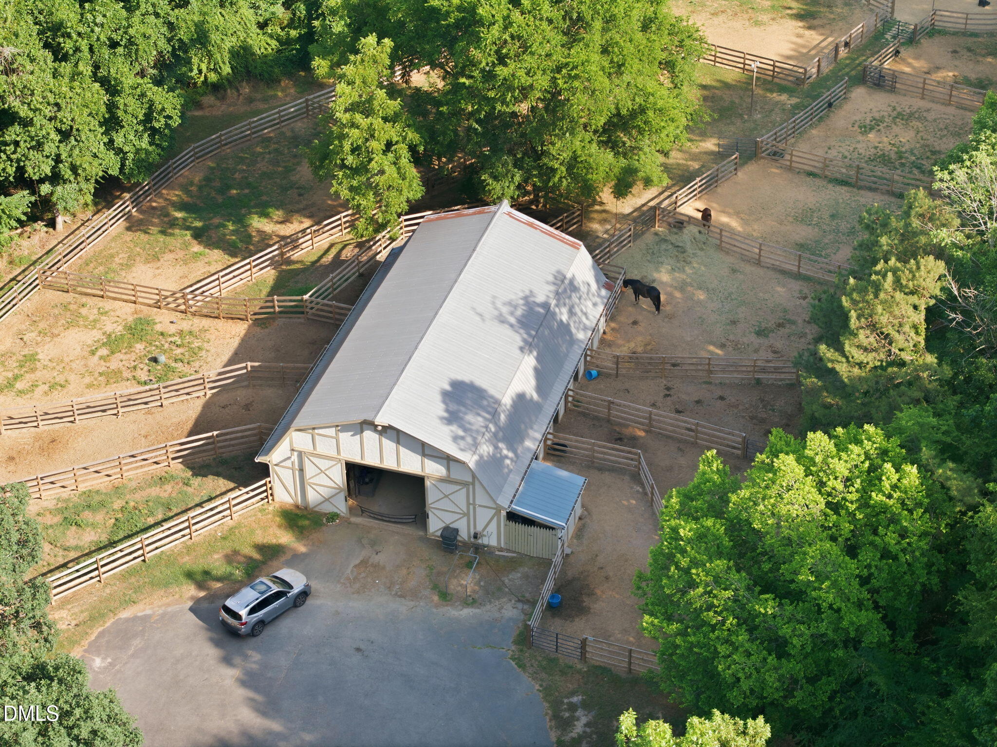 main property photo 39