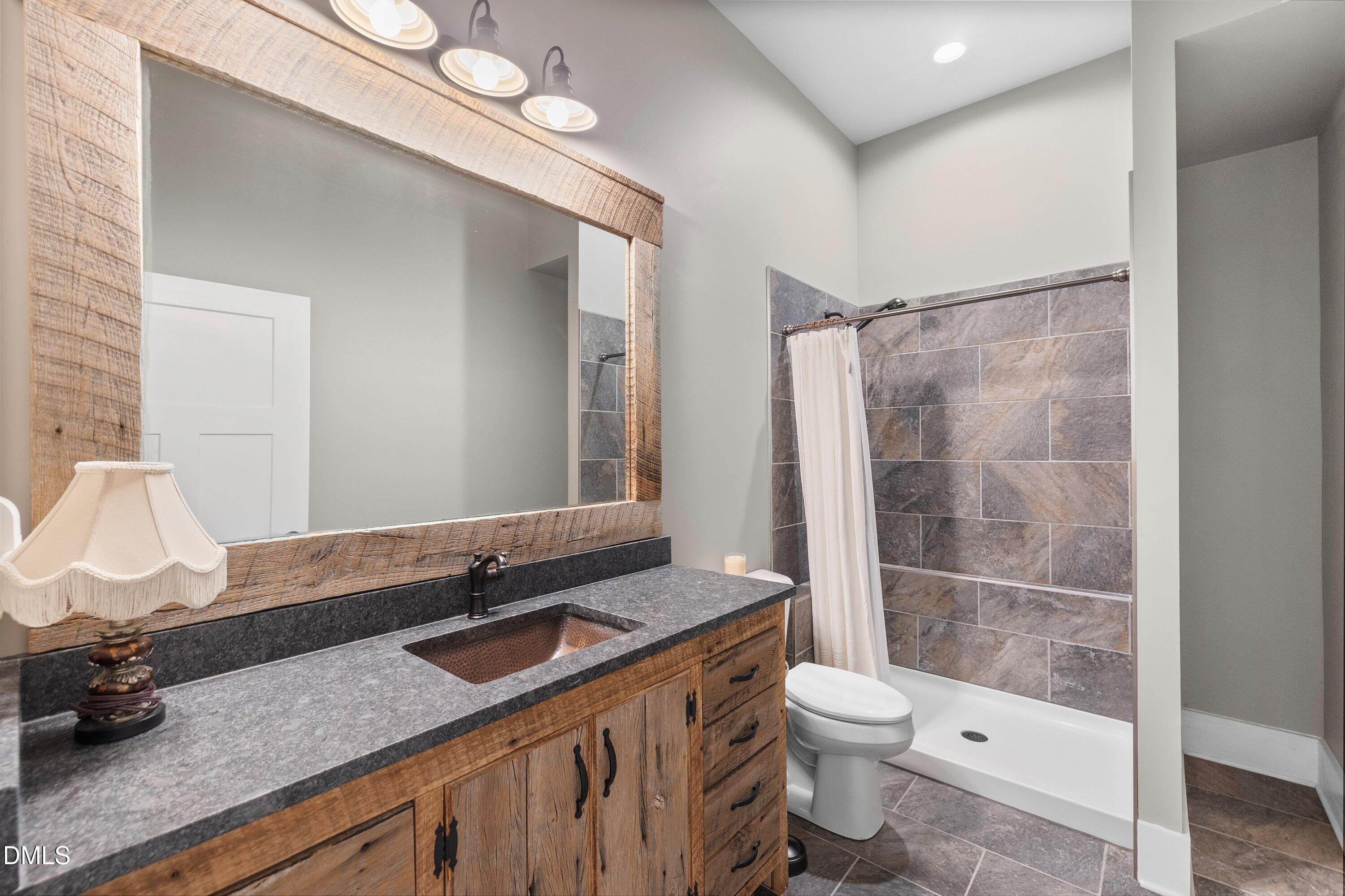 main property photo 87