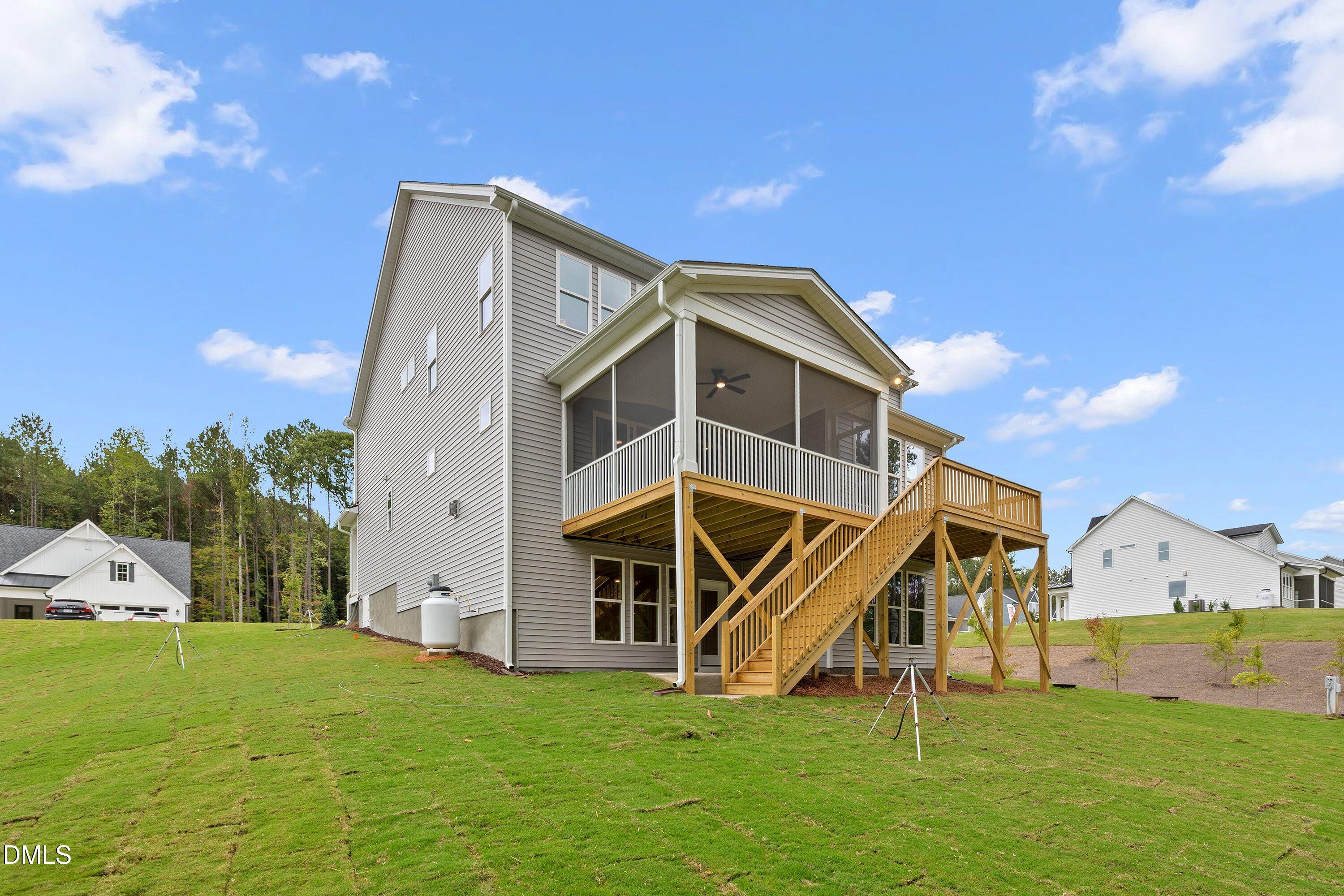 main property photo 34