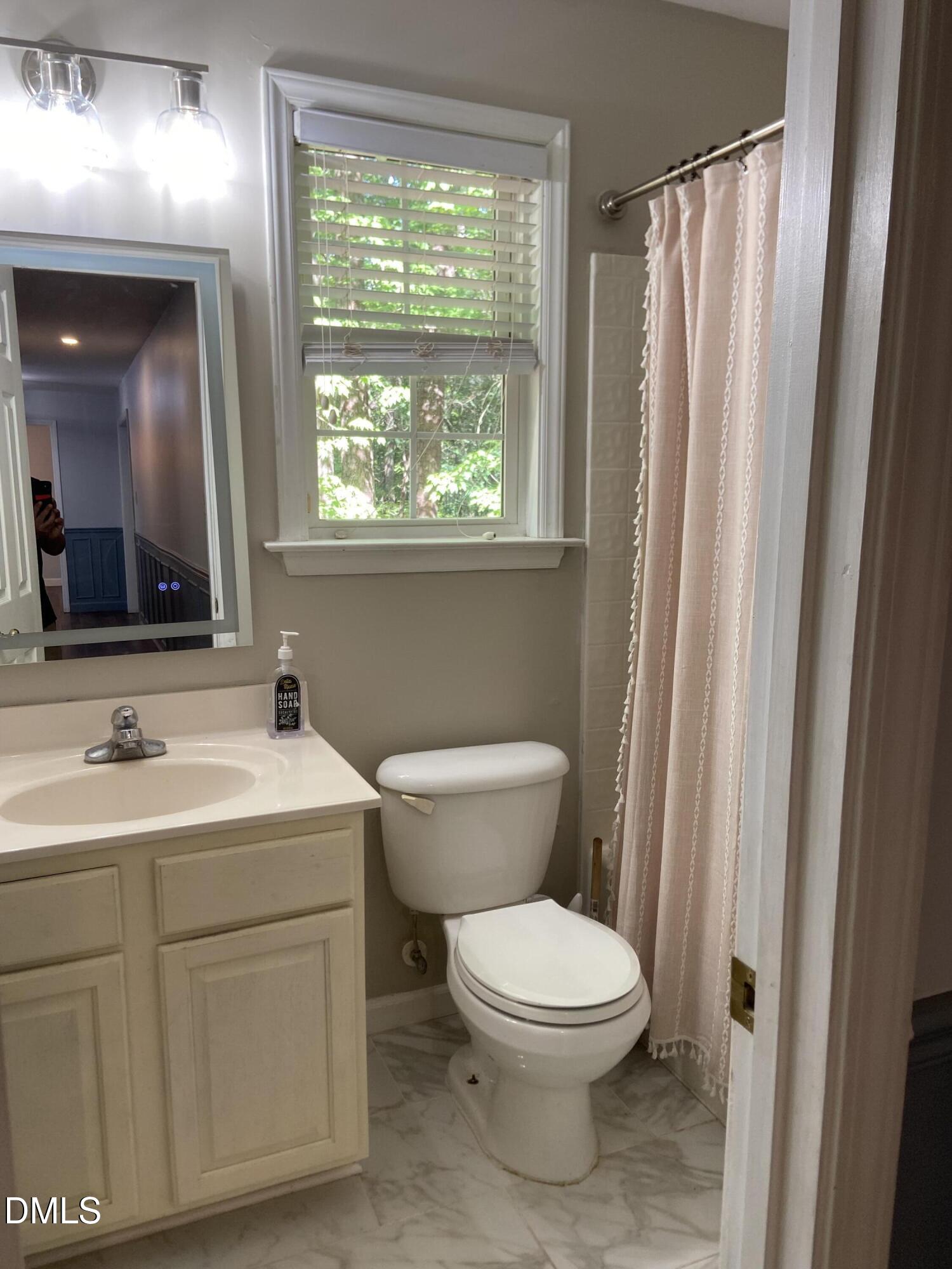 property viewer photo 12
