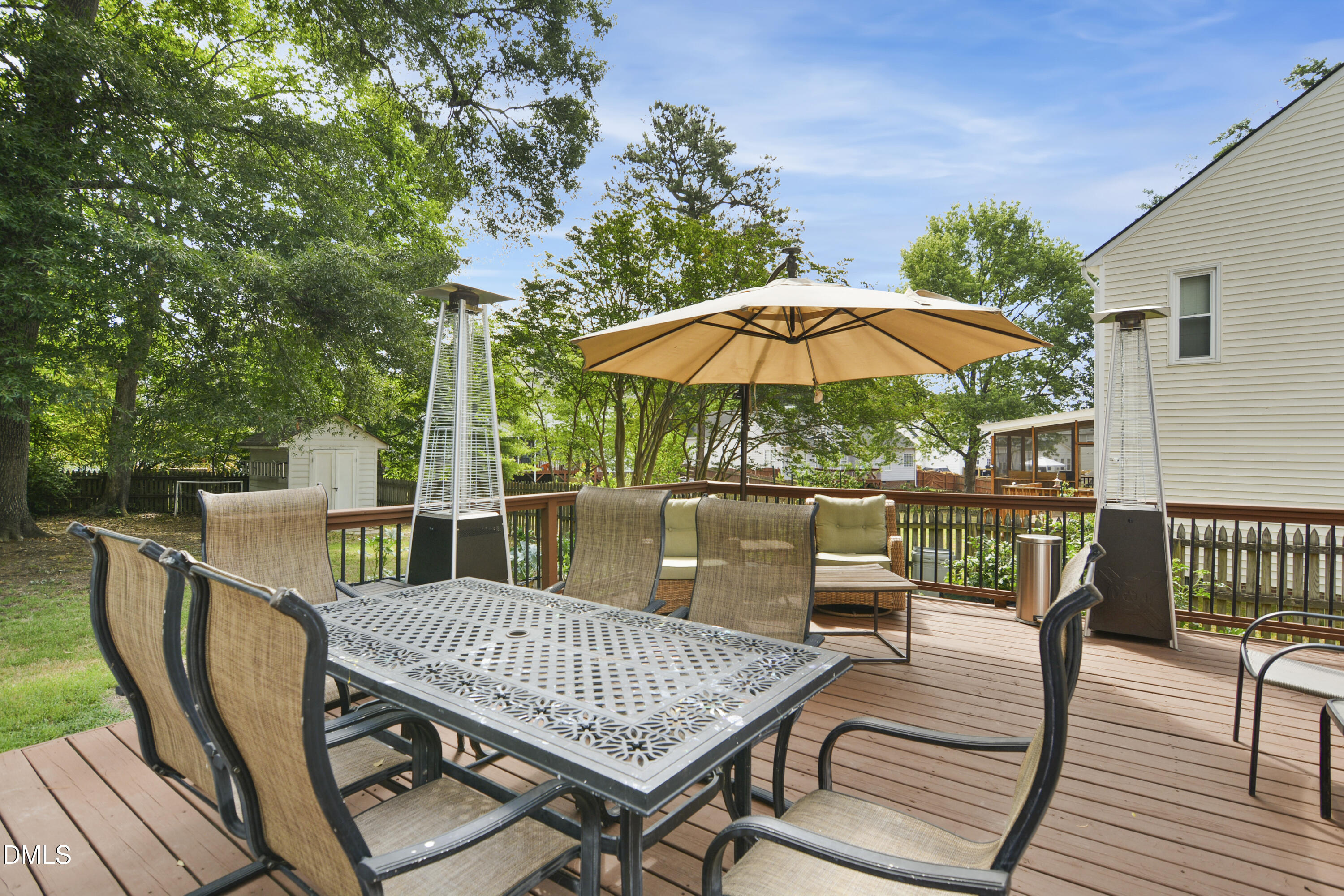 main property photo 23