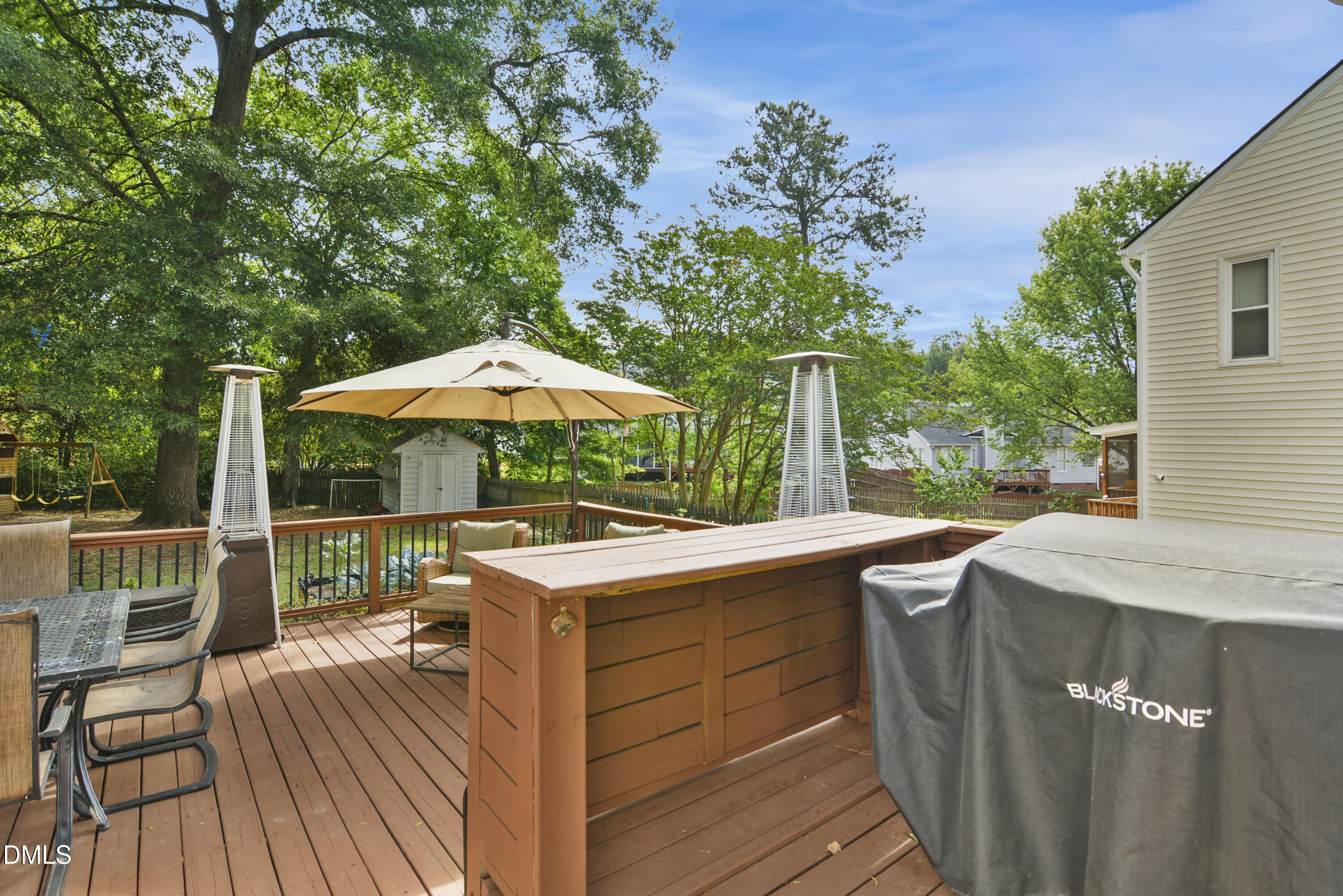 main property photo 24