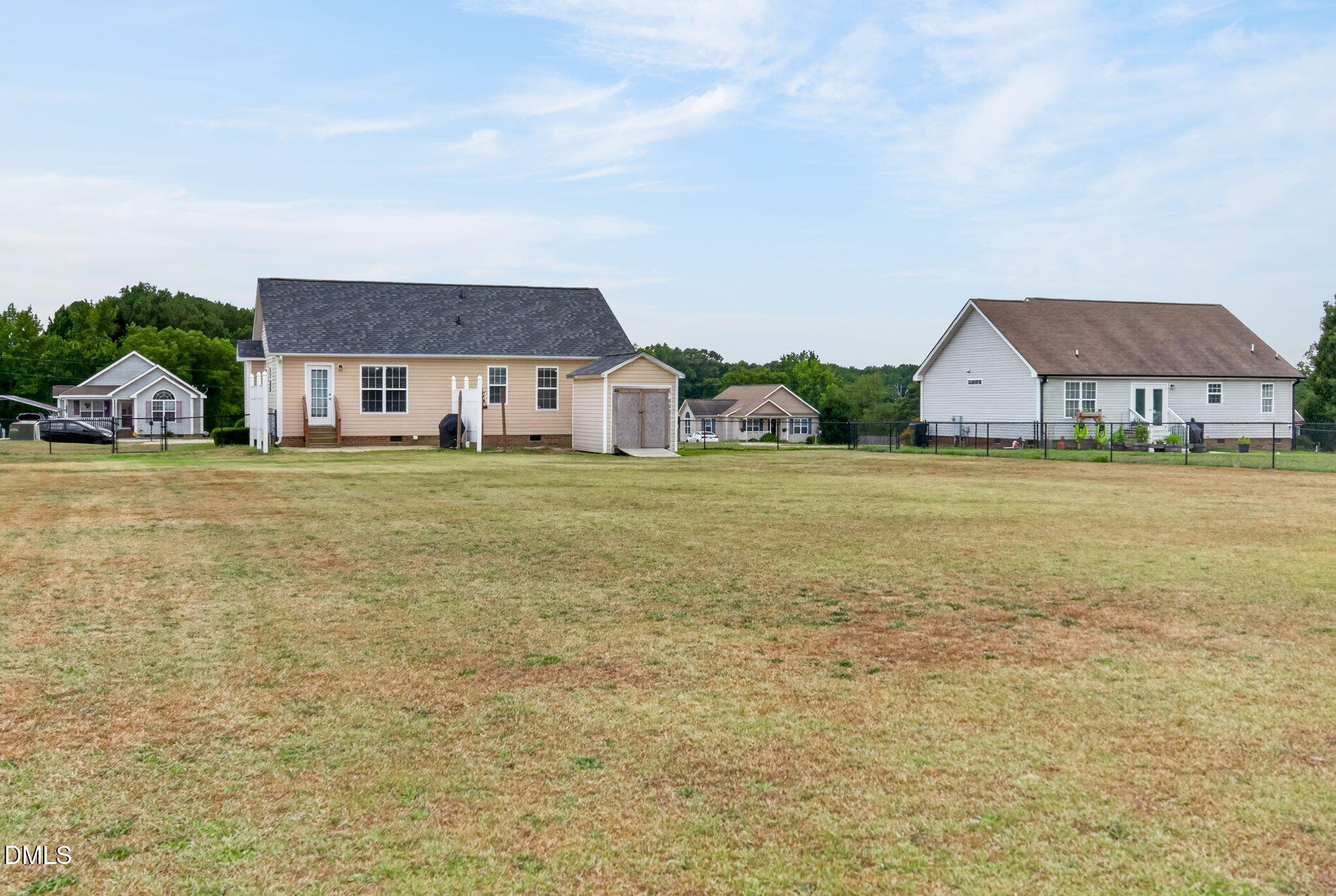 main property photo 33