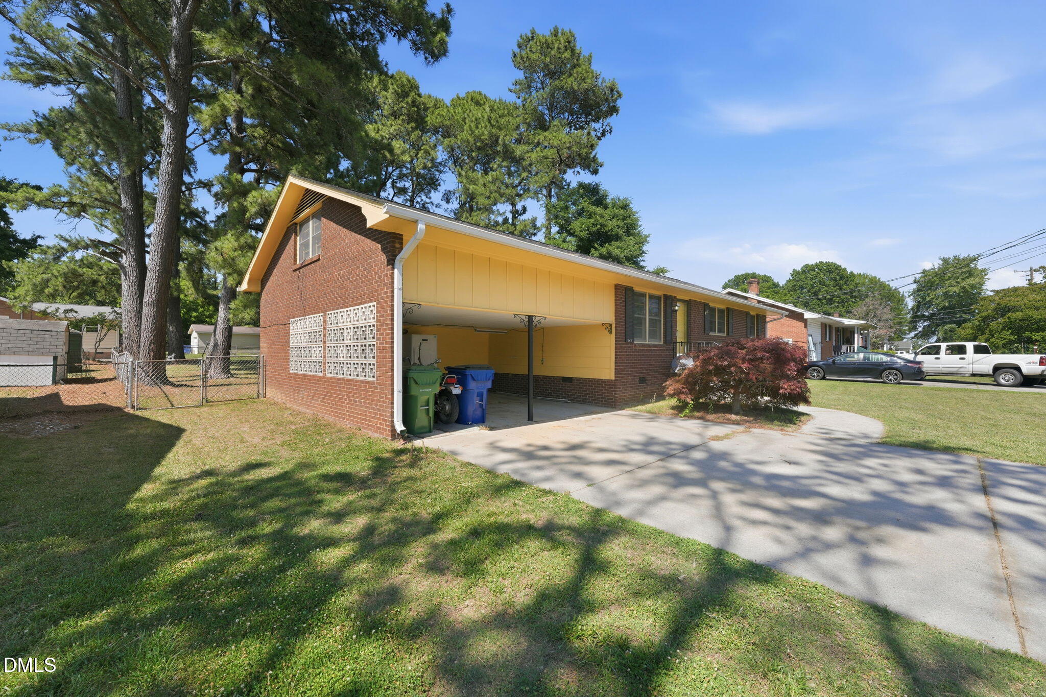 main property photo 22