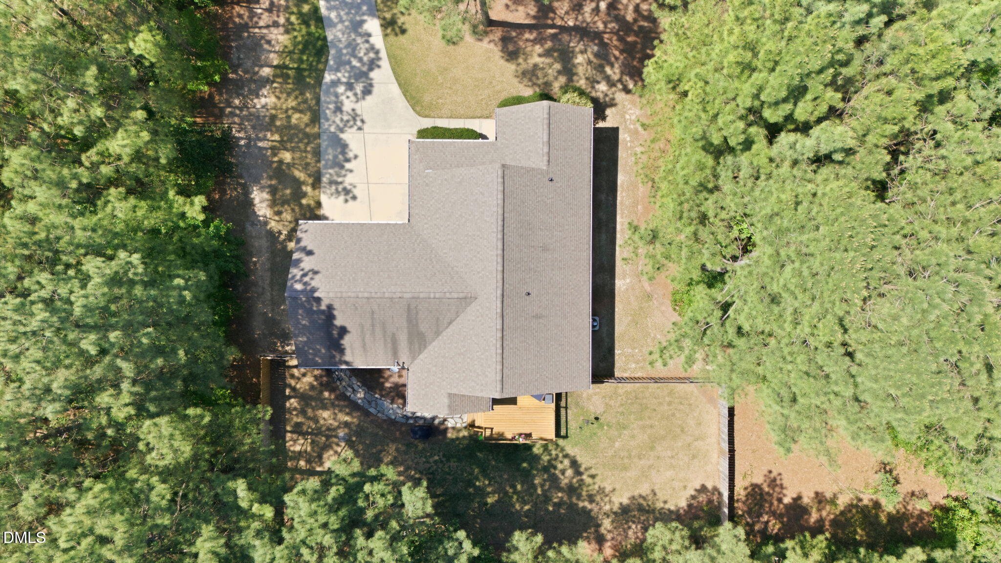 main property photo 40