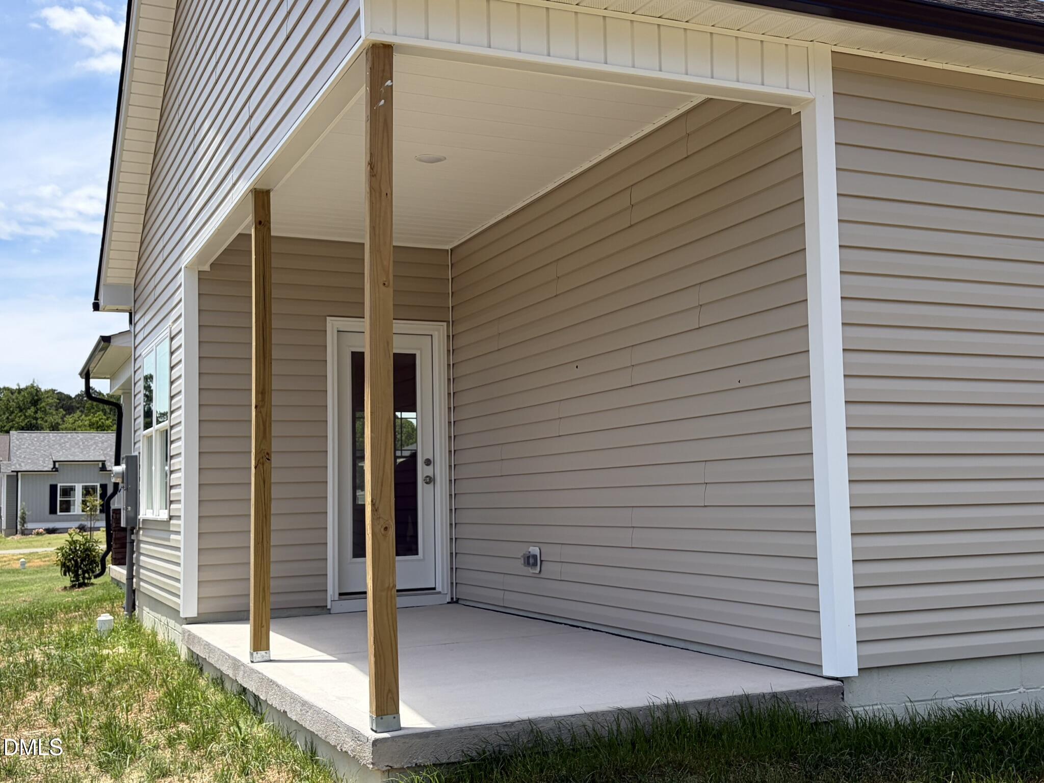 main property photo 14