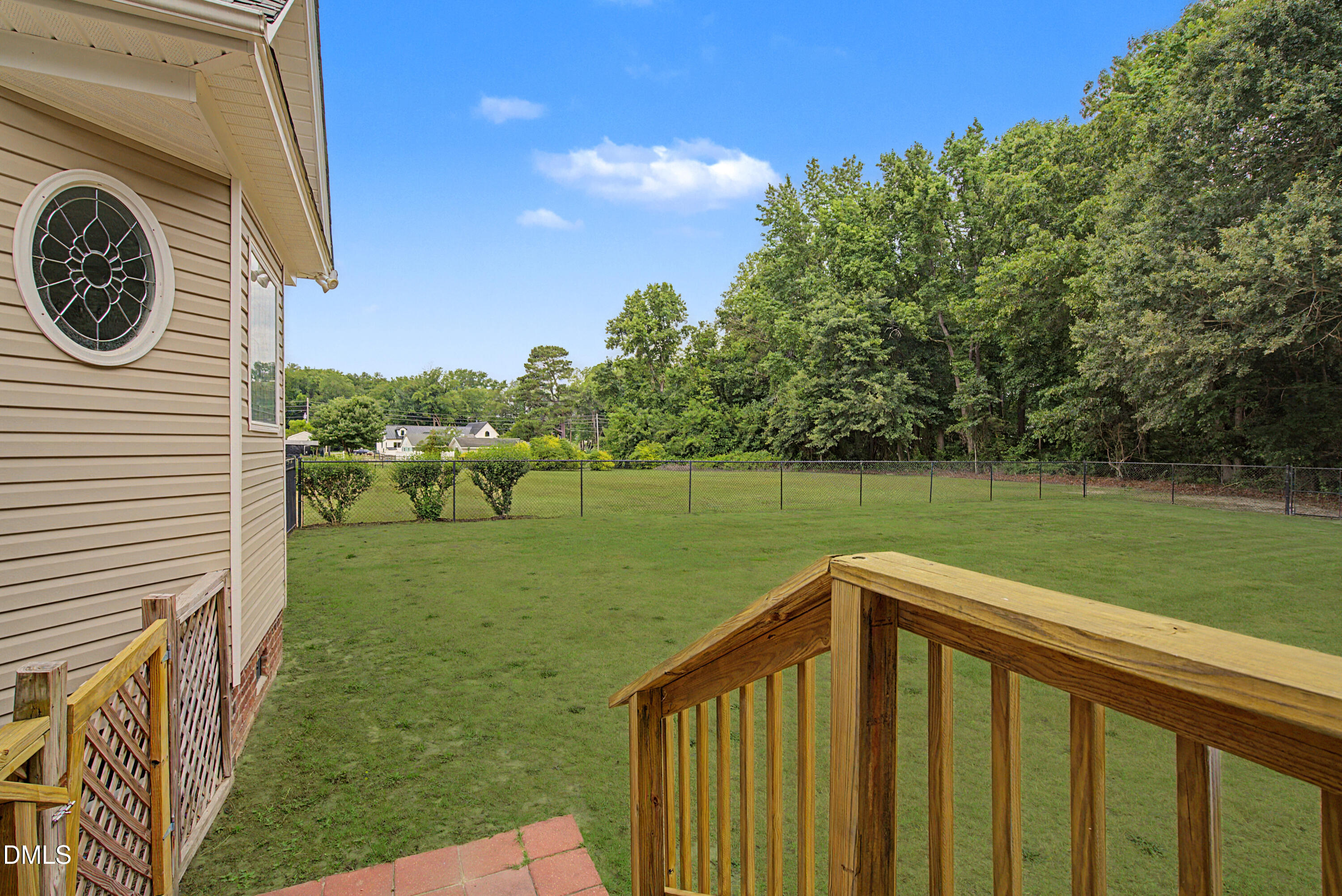 main property photo 36