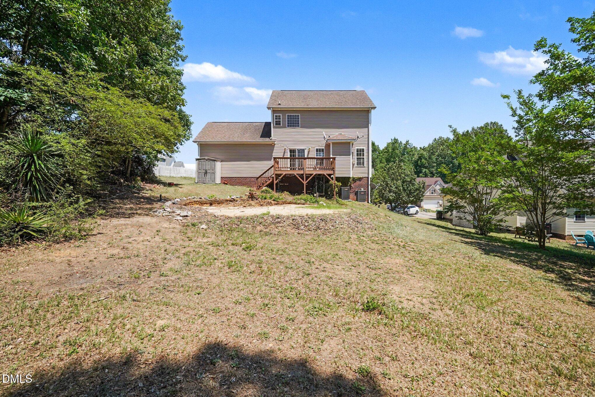 main property photo 30