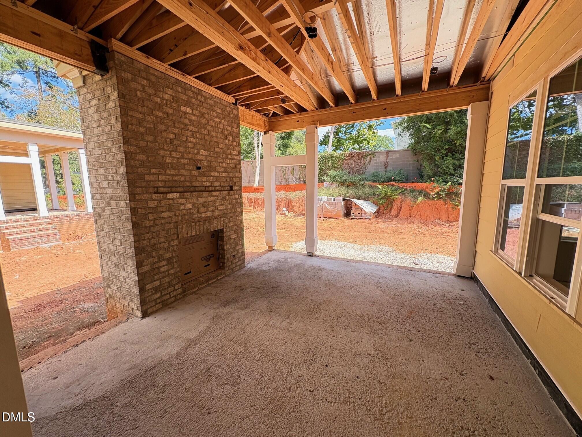 main property photo 10