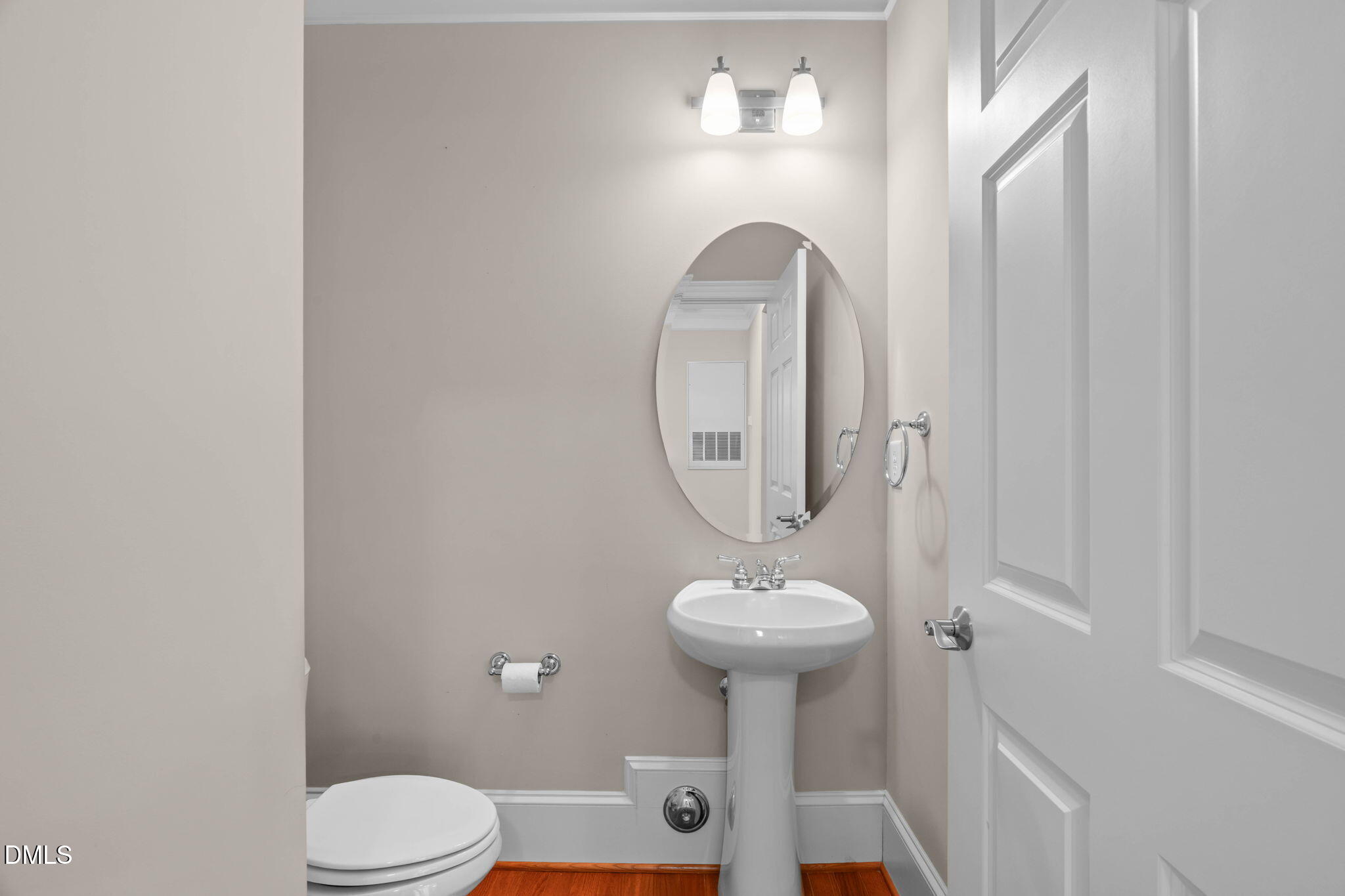 main property photo 18