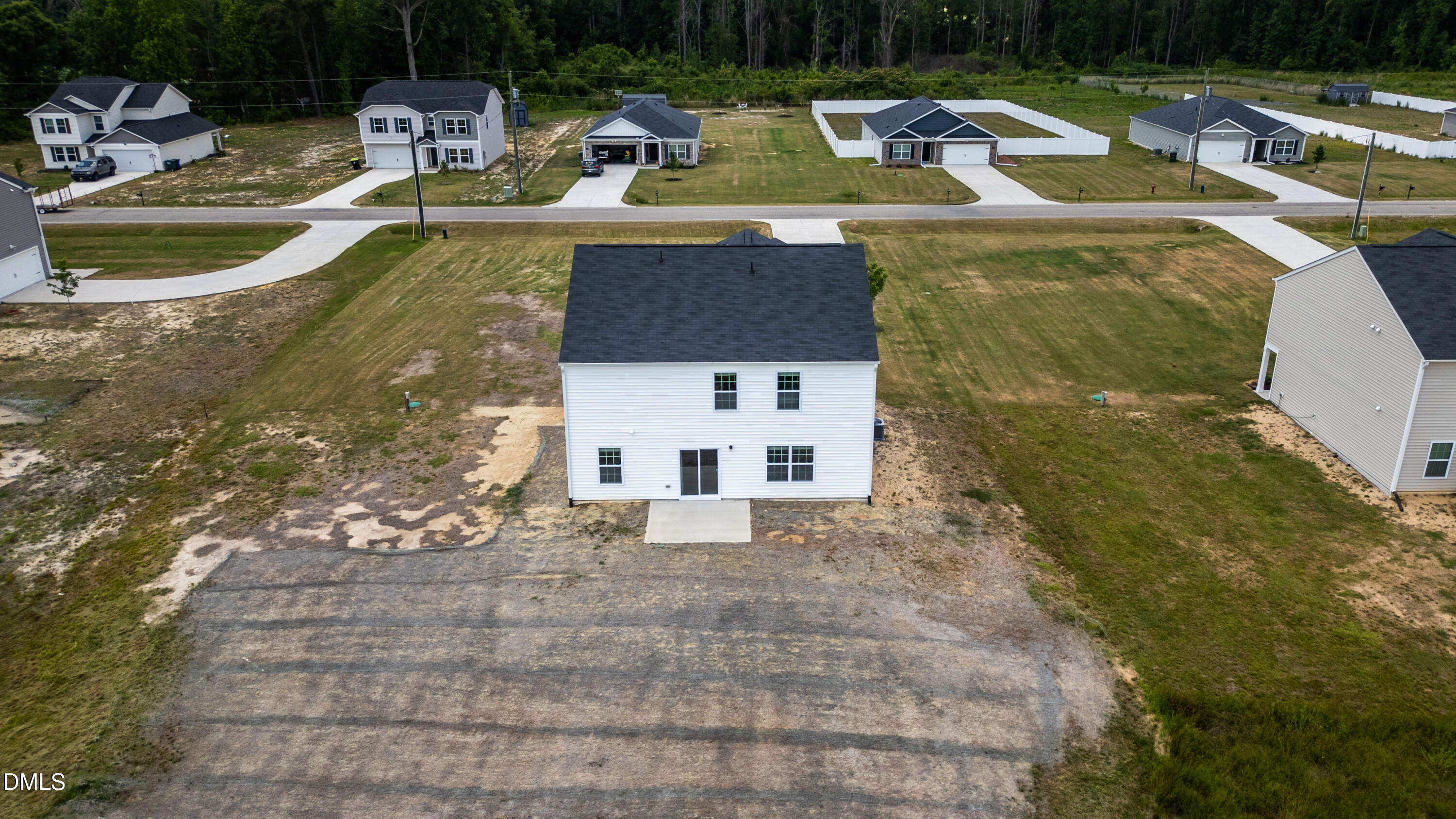 main property photo 32