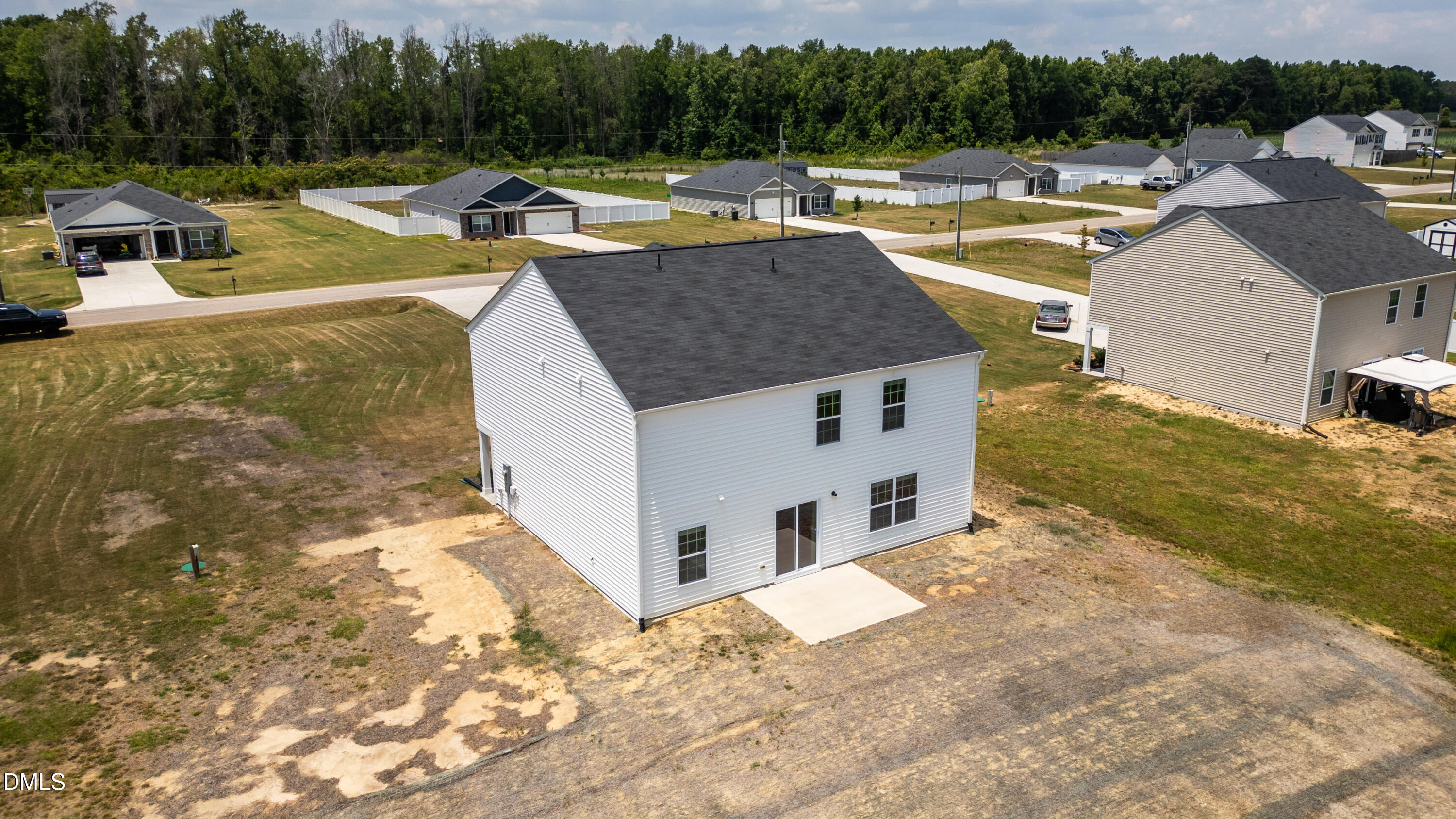main property photo 37