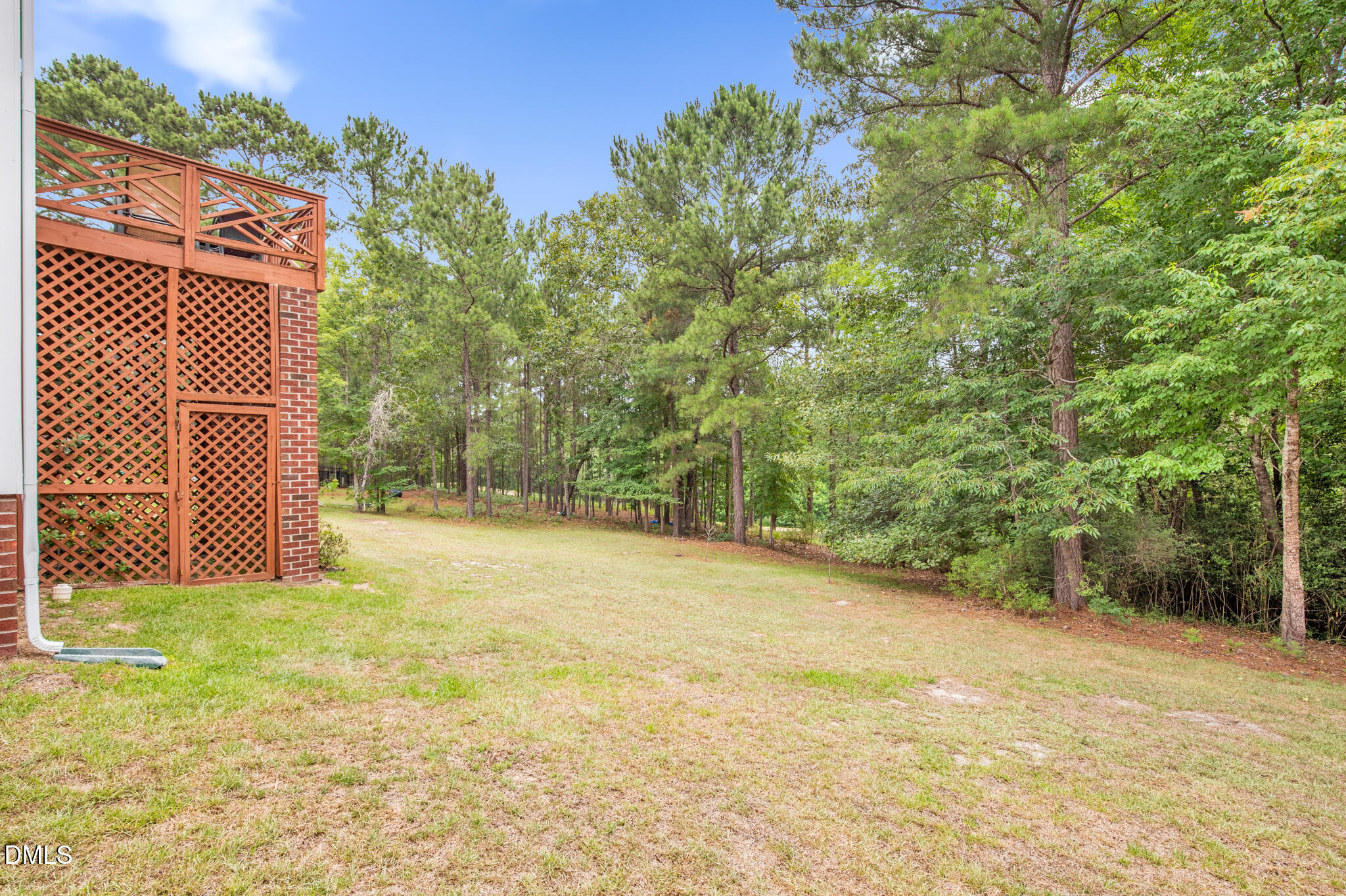 main property photo 40