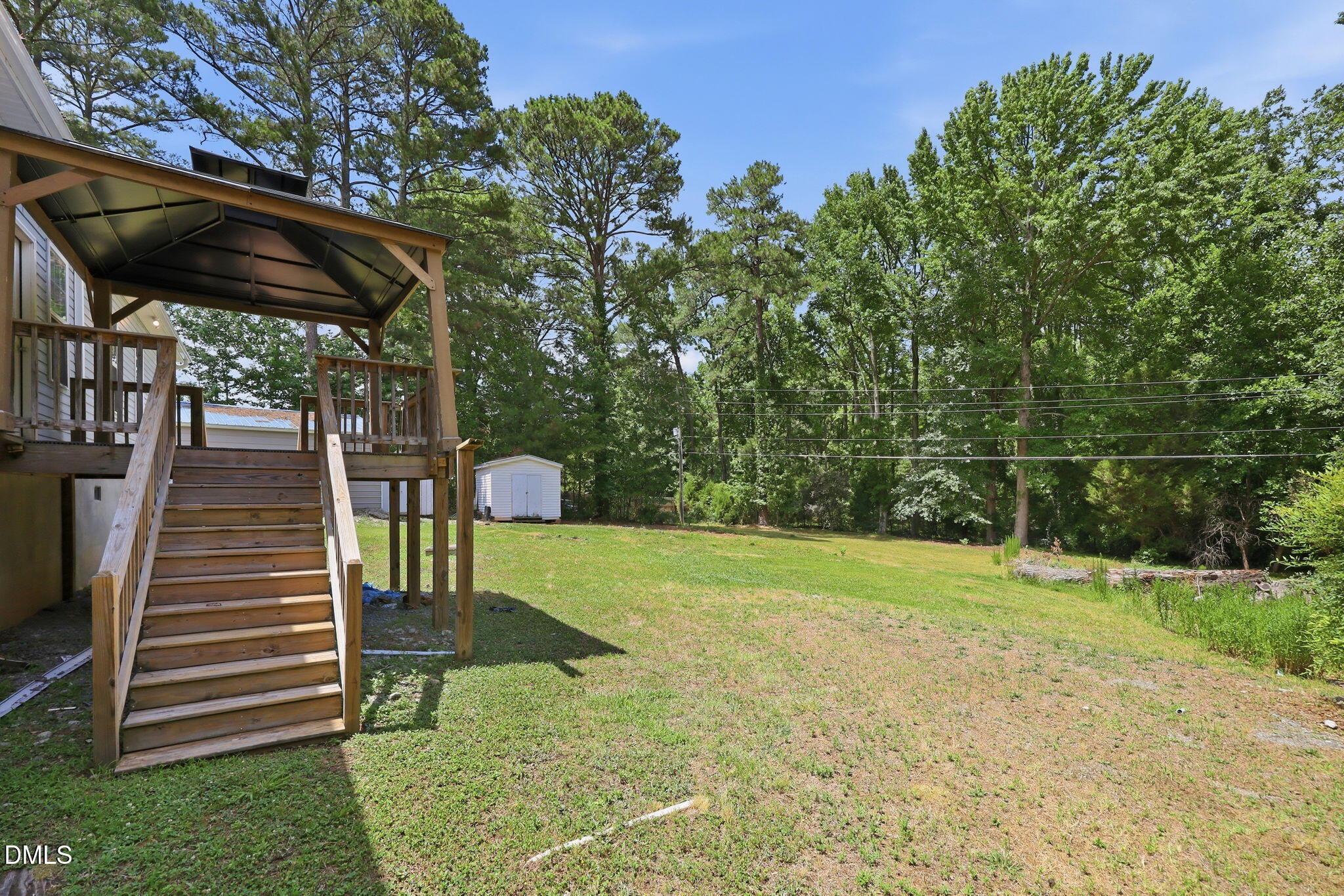 main property photo 41