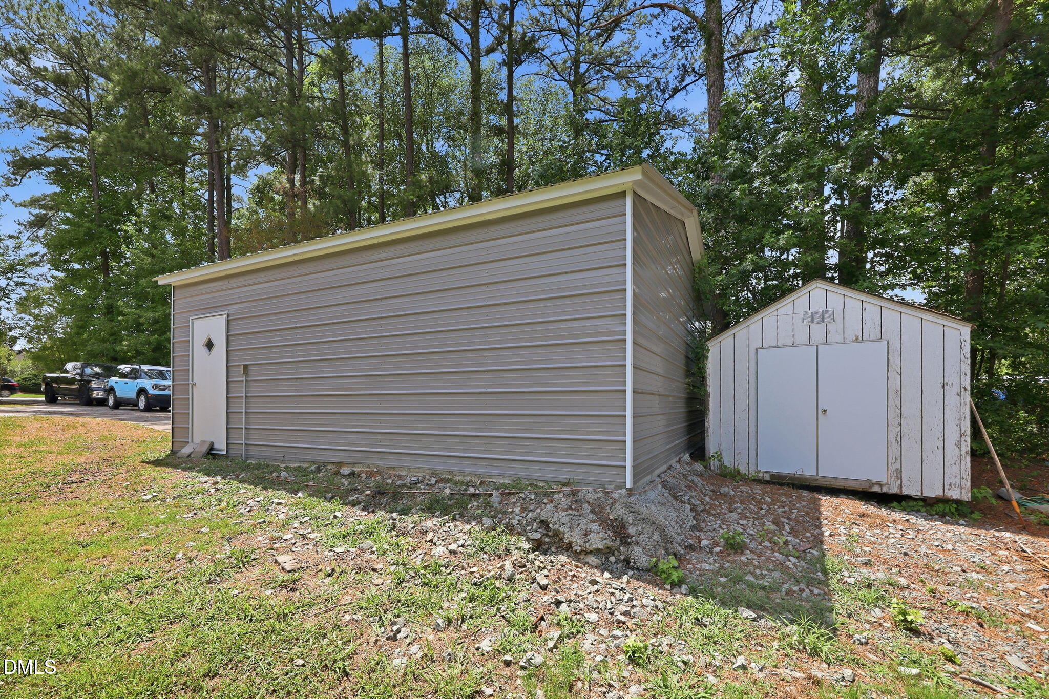 main property photo 45
