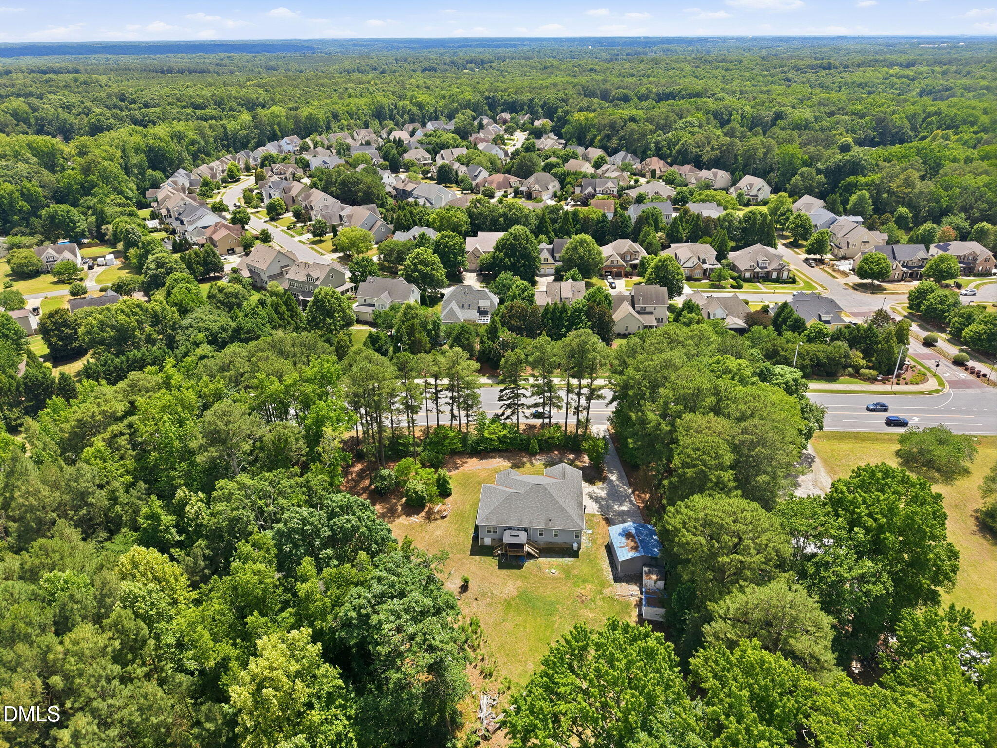 main property photo 6