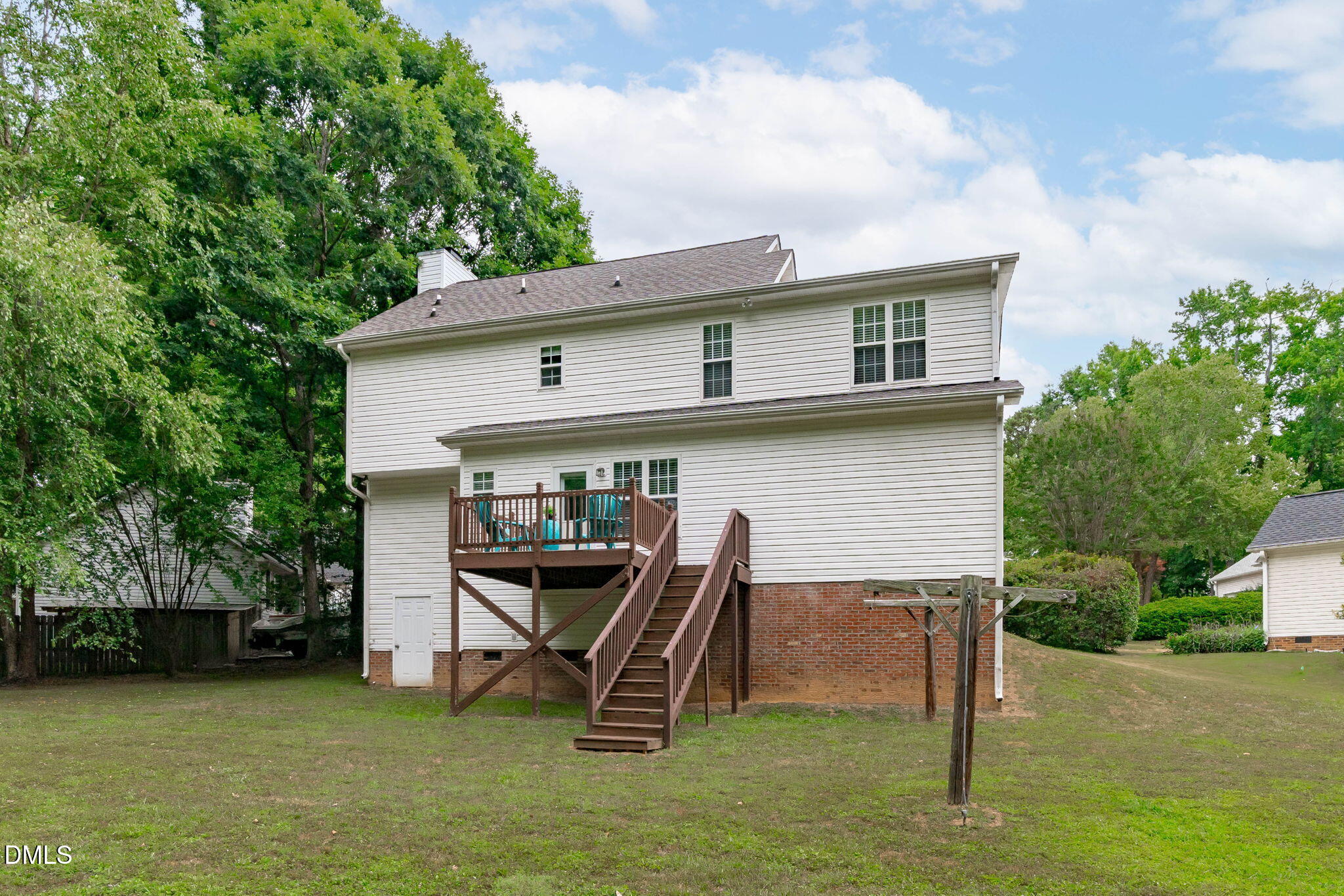 main property photo 29