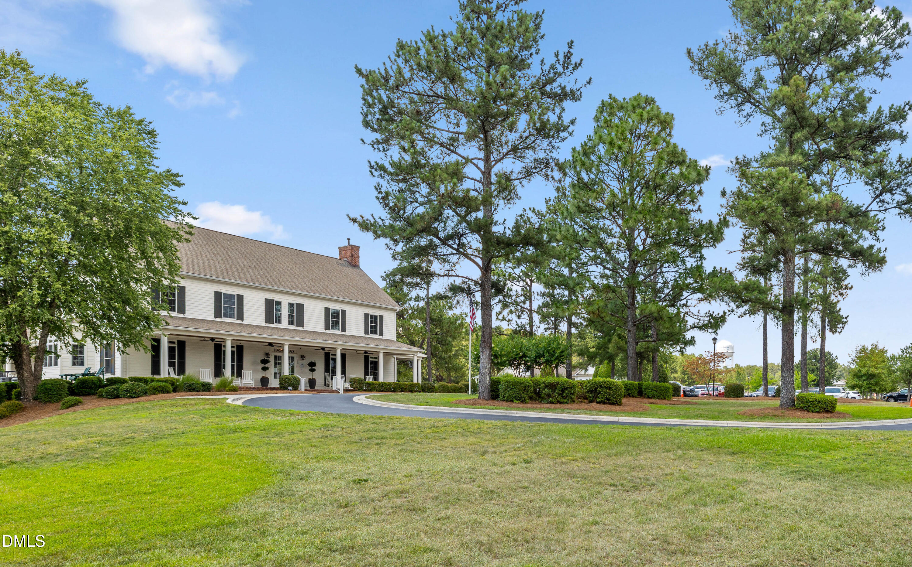 main property photo 18