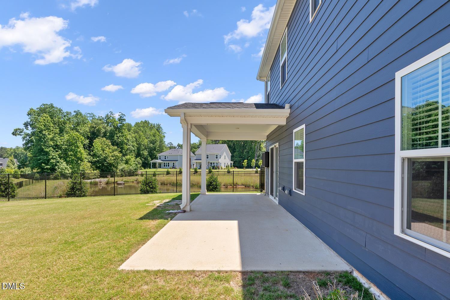 main property photo 27
