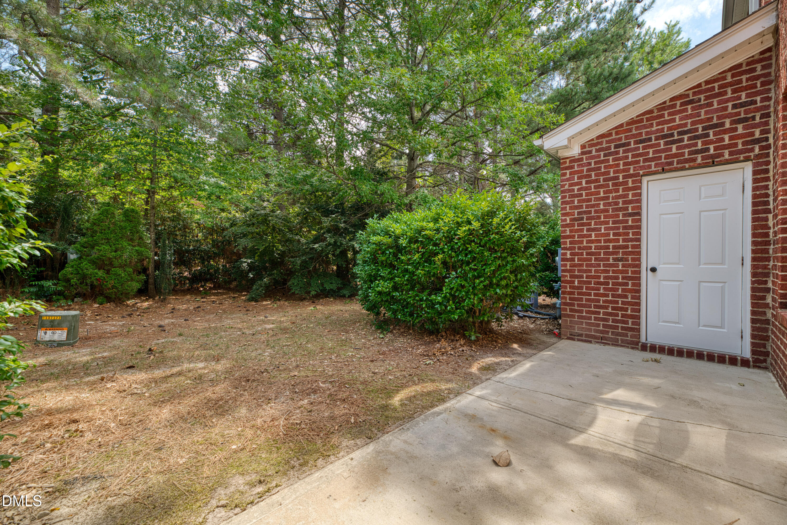 main property photo 26