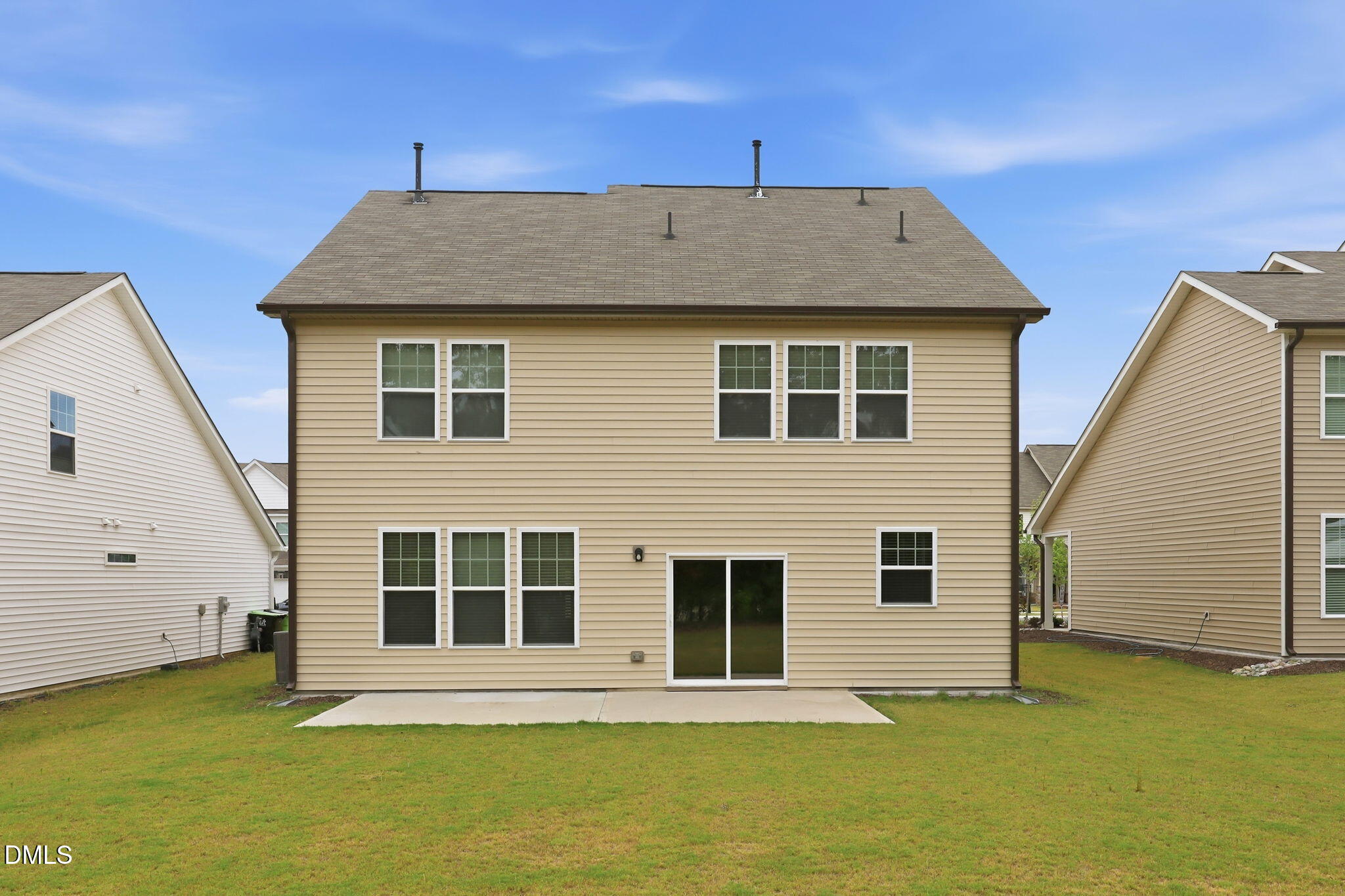main property photo 45